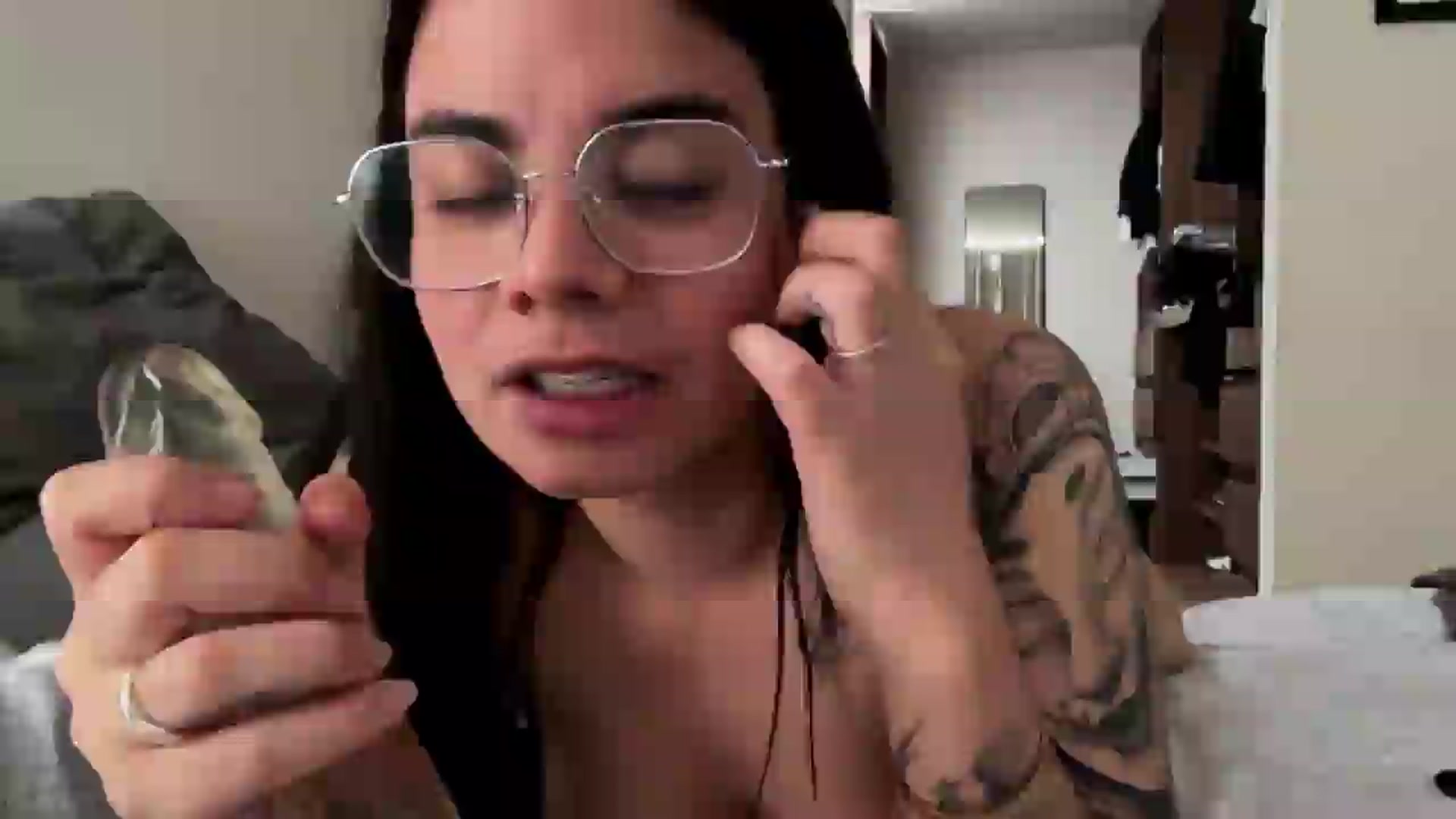 Gallery image thumbnail from Sasha_Noir's myfreecams stream on, 07/09/2026, 22:37 image 9 of 20