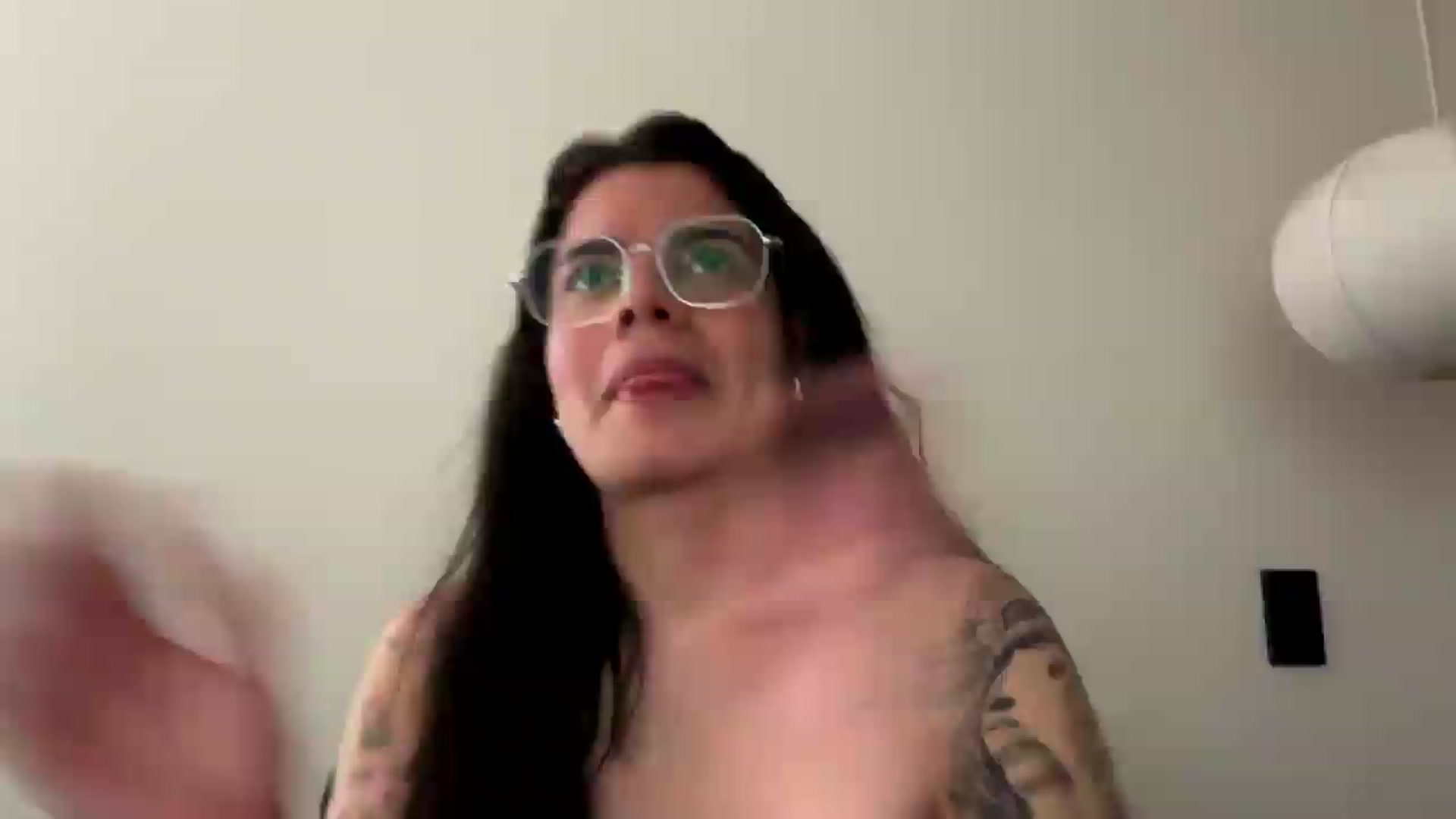 Gallery image thumbnail from Sasha_Noir's myfreecams stream on, 07/10/2026, 21:16 image 15 of 20