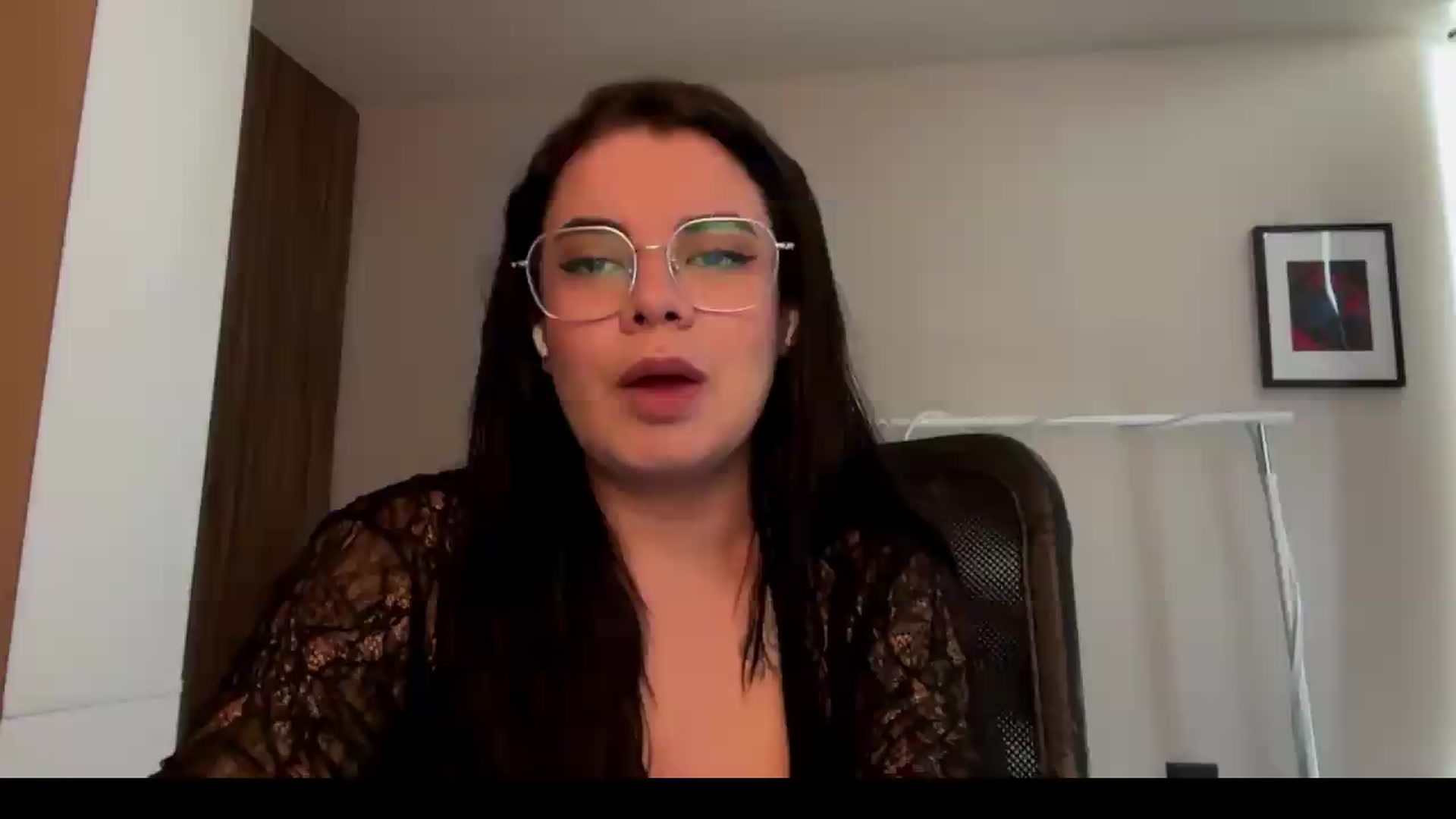 Gallery image thumbnail from Sasha_Noir's myfreecams stream on, 07/30/2026, 21:07 image 5 of 20