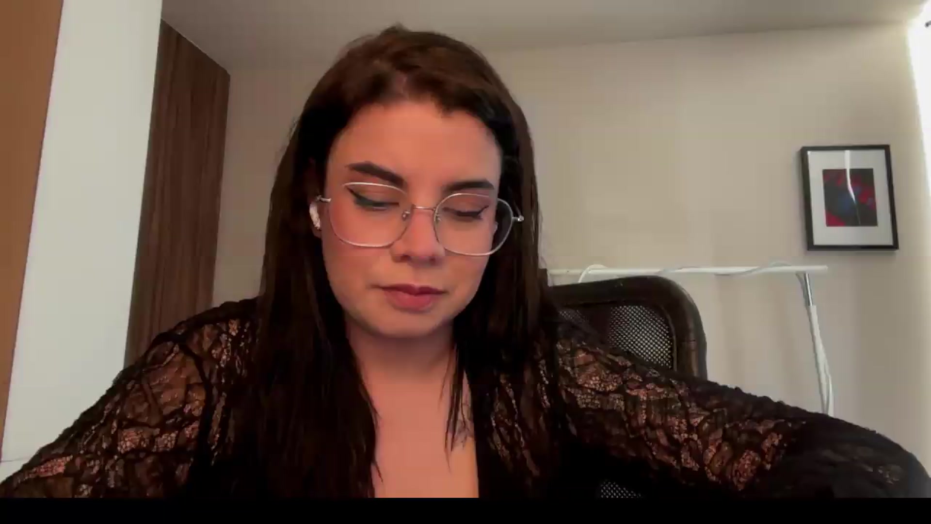 Gallery image thumbnail from Sasha_Noir's myfreecams stream on, 07/30/2026, 21:07 image 4 of 20
