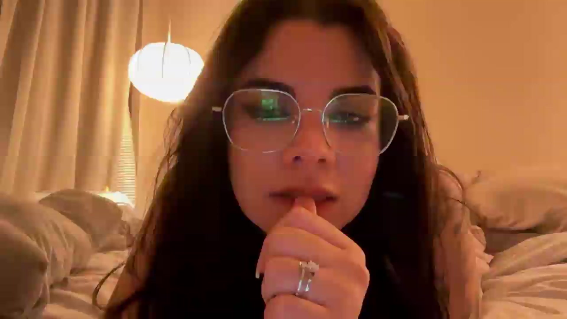 Gallery image thumbnail from Sasha_Noir's myfreecams stream on, 08/03/2026, 03:31 image 14 of 20