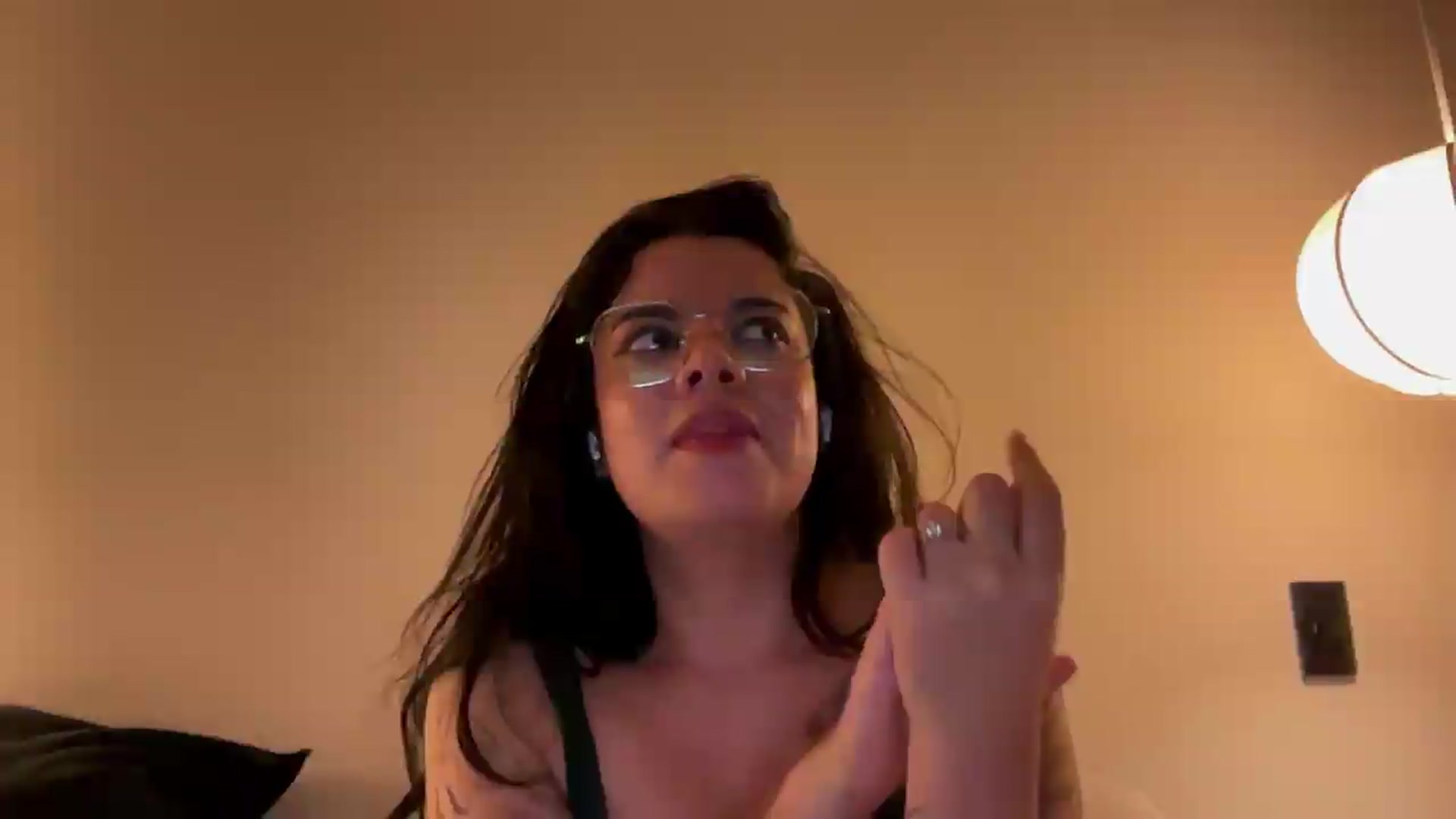 Gallery image thumbnail from Sasha_Noir's myfreecams stream on, 08/03/2026, 03:31 image 7 of 20