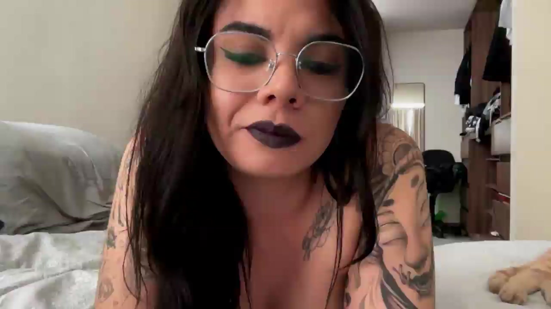 Gallery image thumbnail from Sasha_Noir's myfreecams stream on, 08/05/2026, 22:06 image 7 of 20