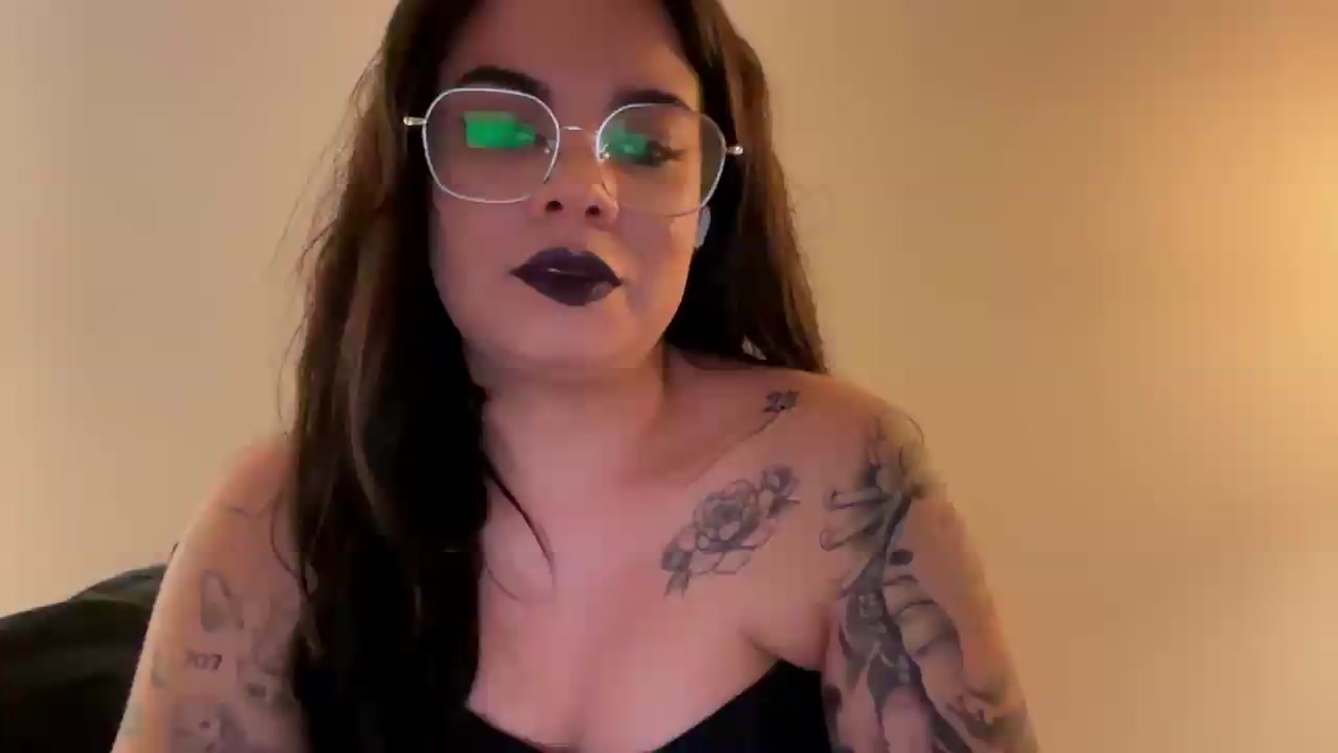 Gallery image thumbnail from Sasha_Noir's myfreecams stream on, 08/05/2026, 23:47 image 11 of 20