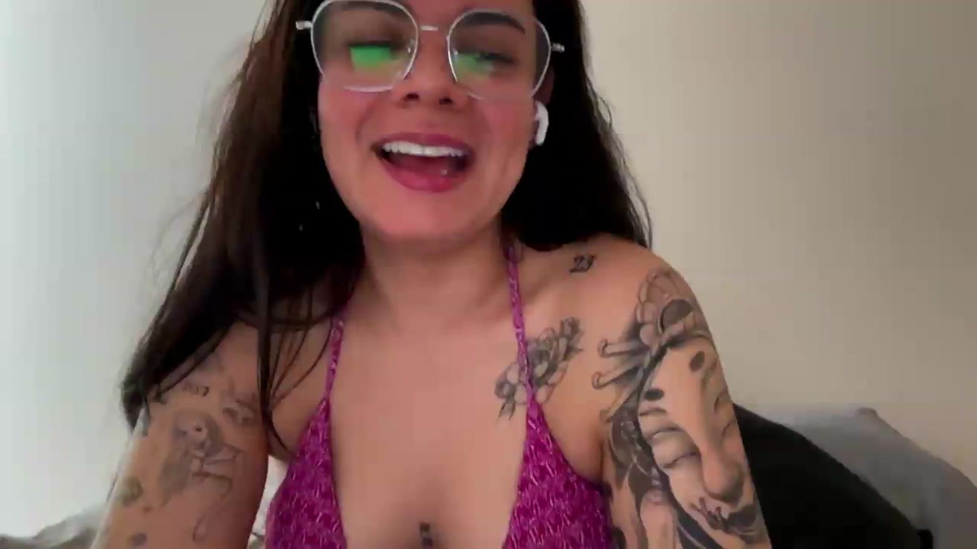 Gallery image thumbnail from Sasha_Noir's myfreecams stream on, 08/06/2026, 18:40 image 12 of 20