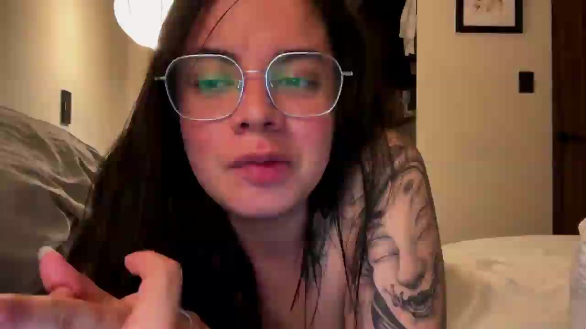 Gallery image thumbnail from Sasha_Noir's myfreecams stream on, 08/08/2026, 07:36 image 5 of 20