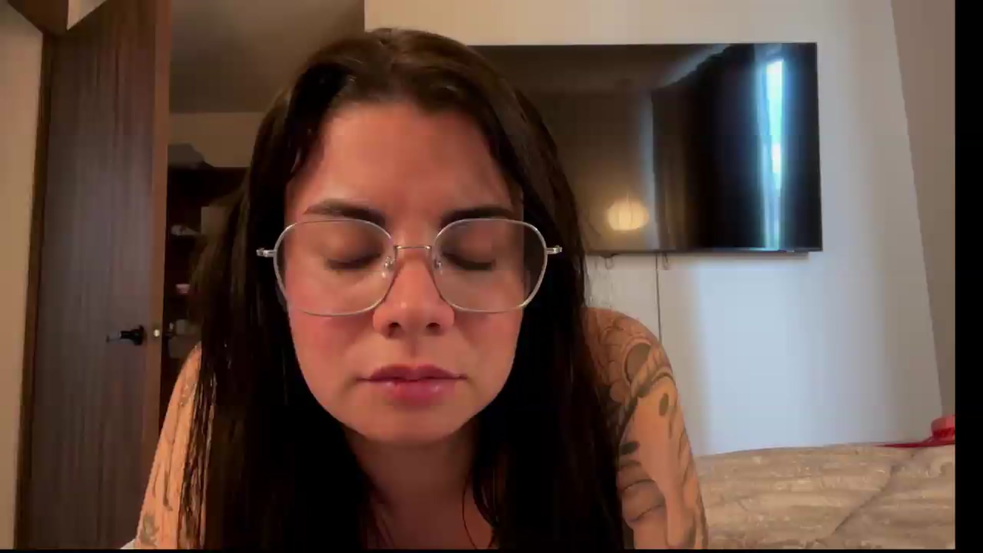 Gallery image thumbnail from Sasha_Noir's myfreecams stream on, 08/09/2026, 23:17 image 4 of 20