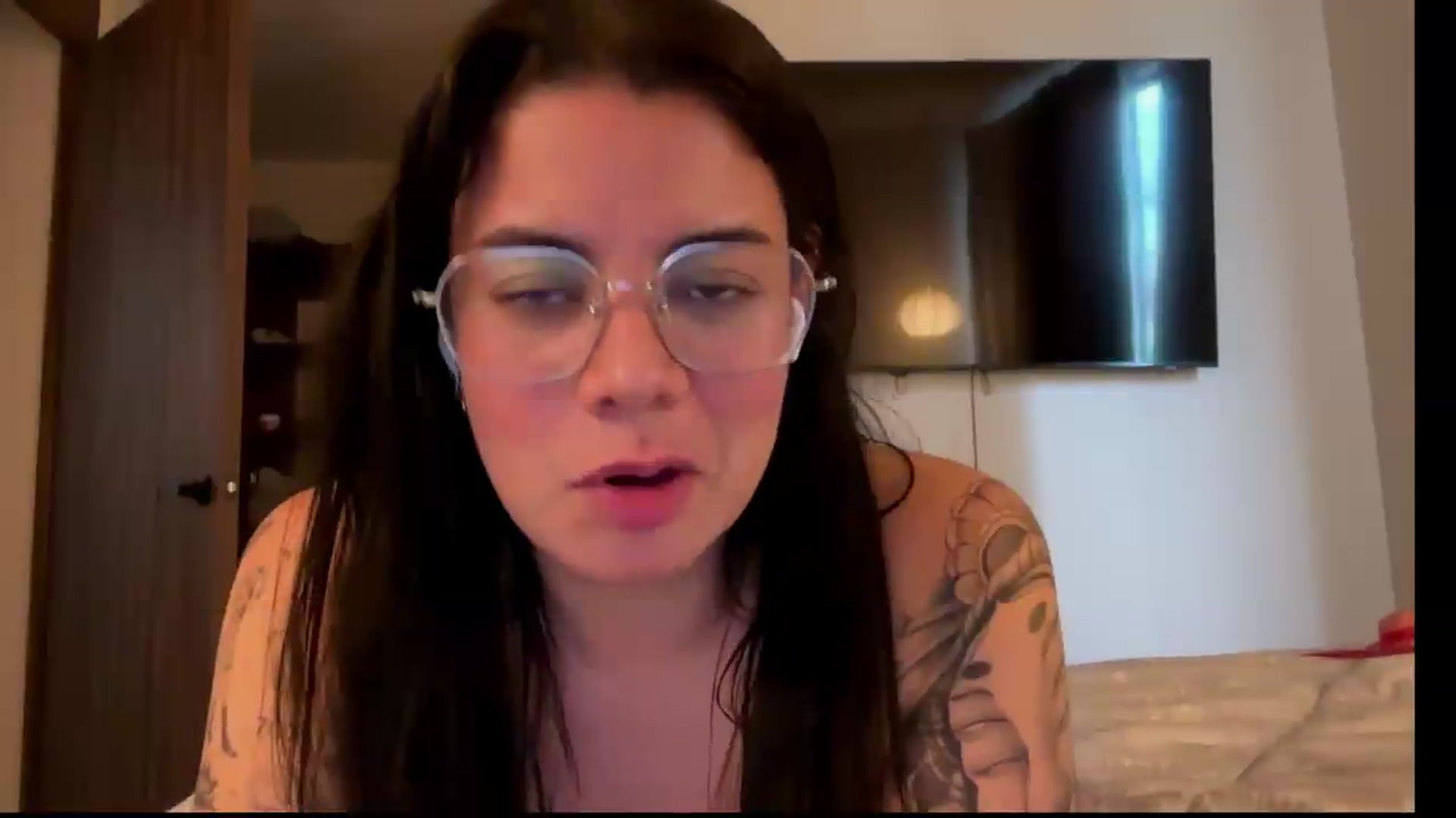 Gallery image thumbnail from Sasha_Noir's myfreecams stream on, 08/09/2026, 23:17 image 6 of 20