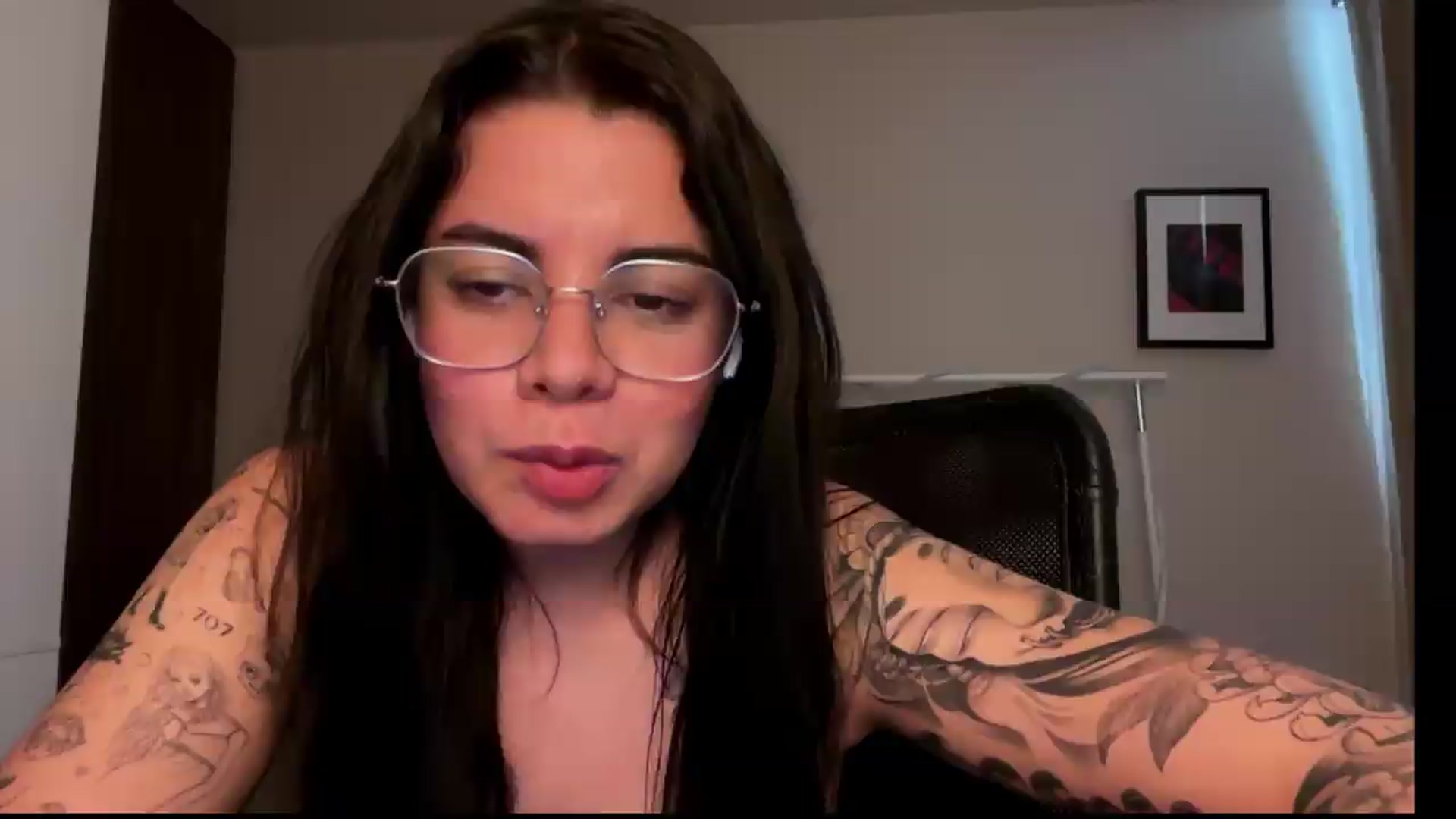 Gallery image thumbnail from Sasha_Noir's myfreecams stream on, 08/09/2026, 23:31 image 14 of 20