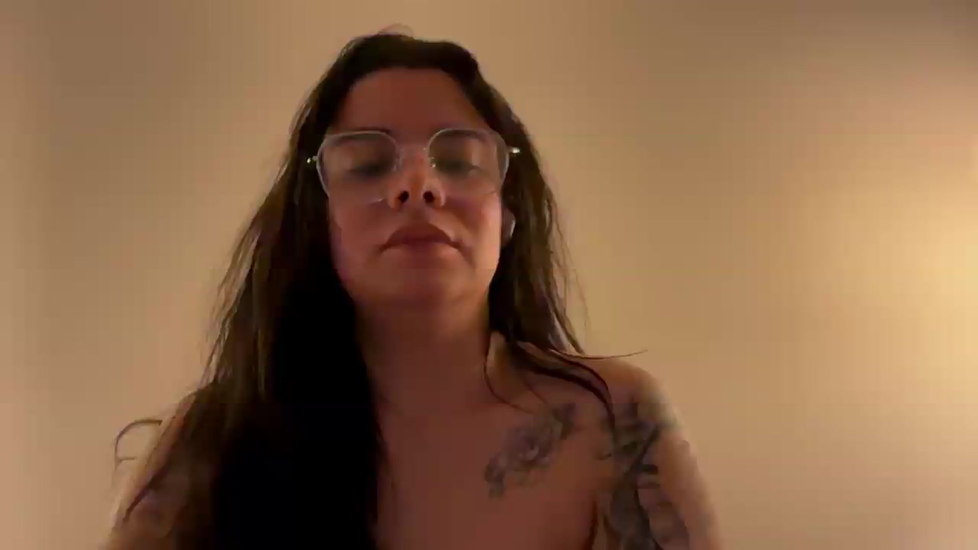Gallery image thumbnail from Sasha_Noir's myfreecams stream on, 08/11/2026, 24:54 image 10 of 20