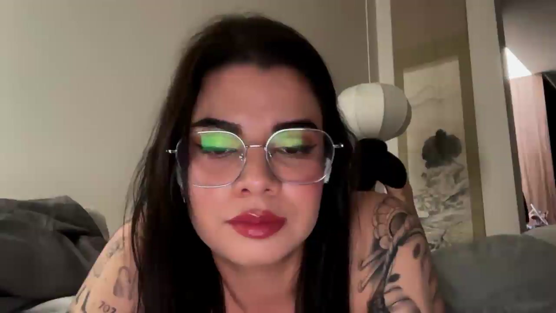 Gallery image thumbnail from Sasha_Noir's myfreecams stream on, 08/15/2026, 22:57 image 11 of 20