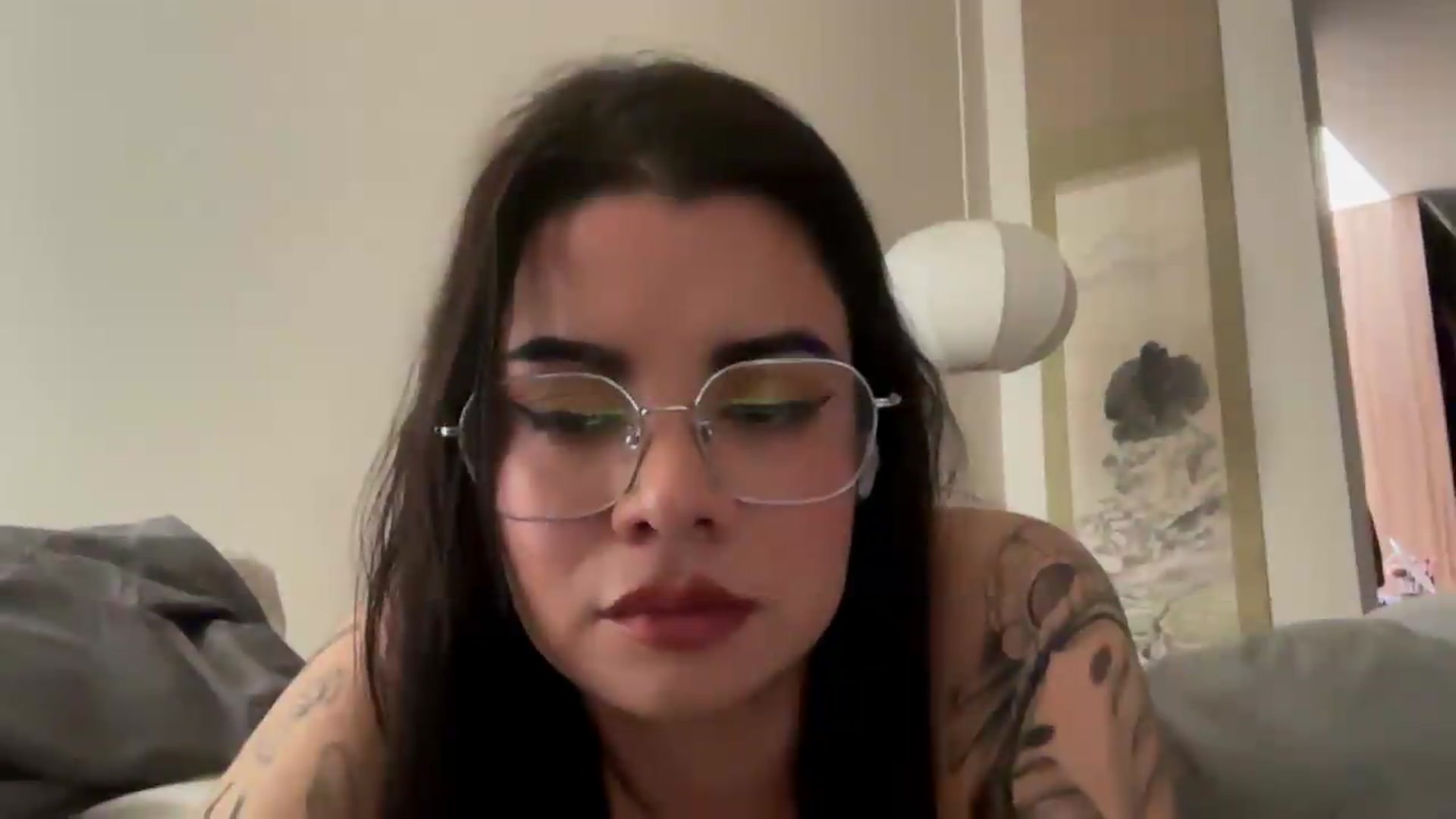 Gallery image thumbnail from Sasha_Noir's myfreecams stream on, 08/15/2026, 22:57 image 19 of 20