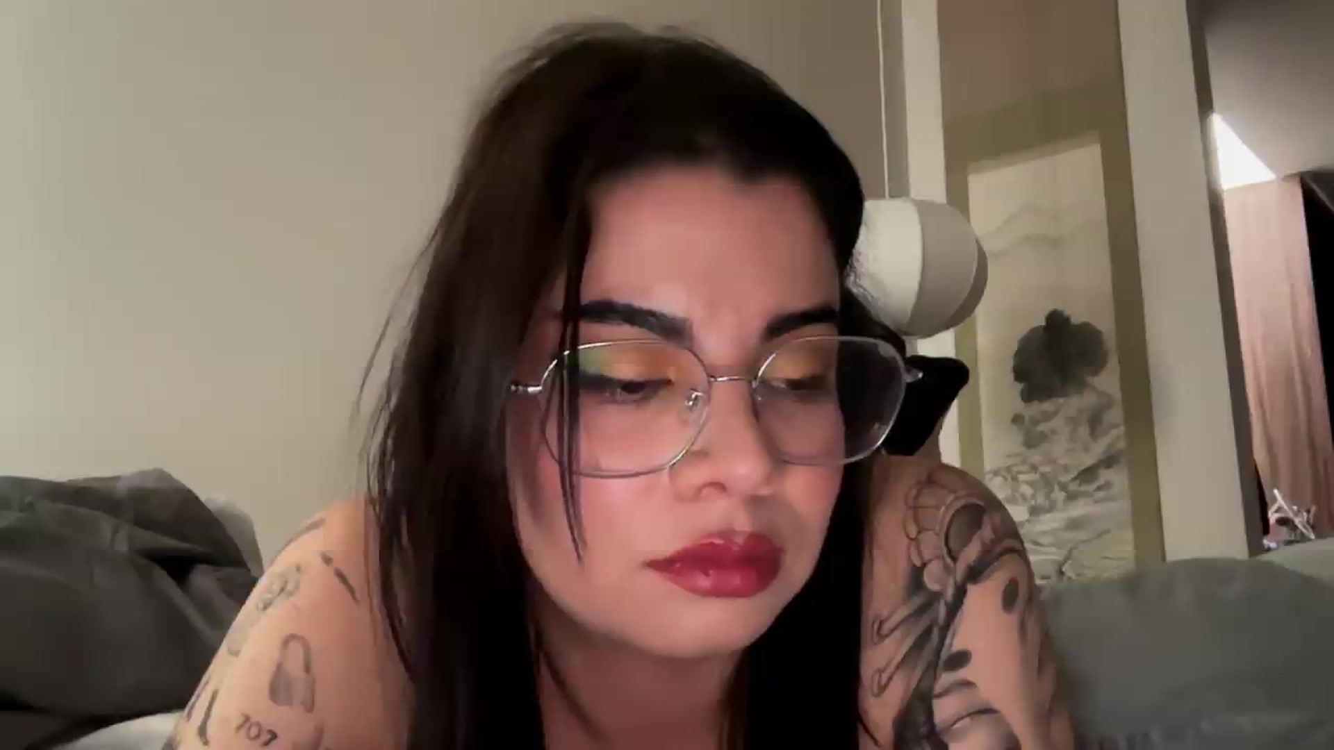 Gallery image thumbnail from Sasha_Noir's myfreecams stream on, 08/15/2026, 22:57 image 8 of 20