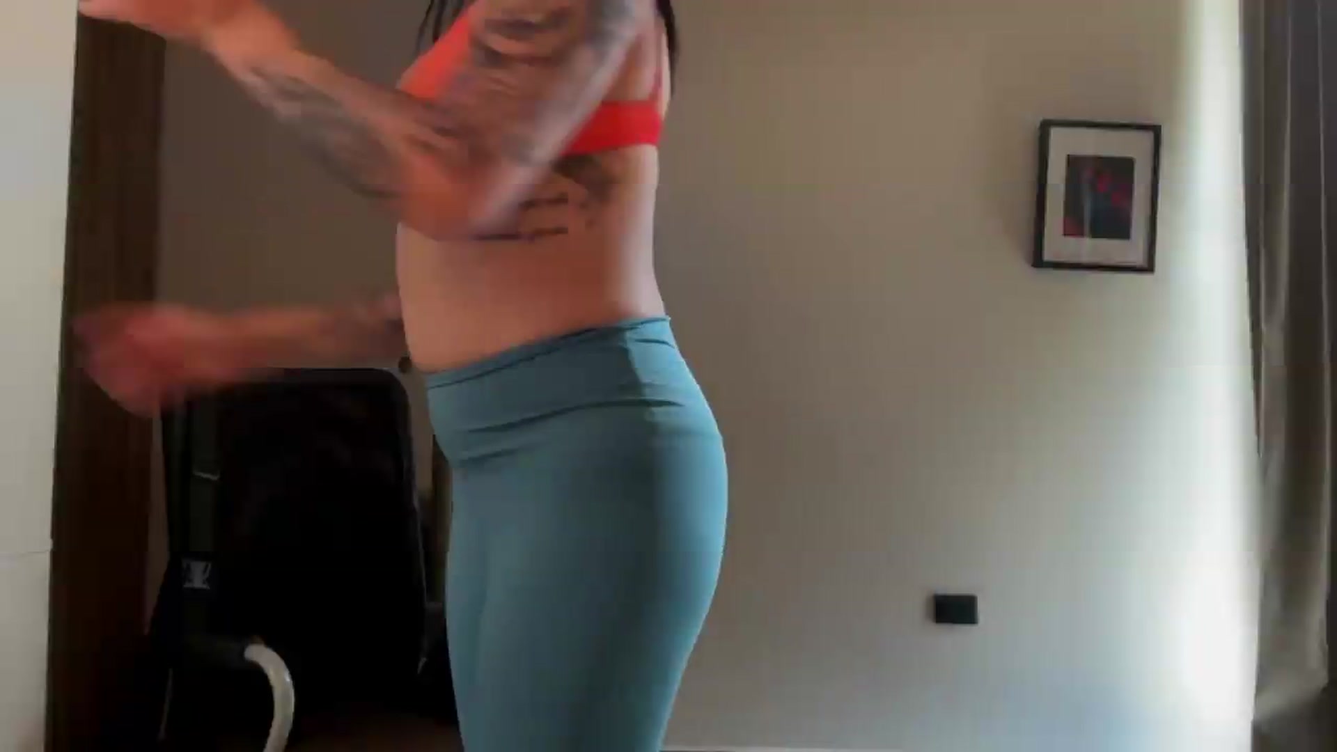 Gallery image thumbnail from Sasha_Noir's myfreecams stream on, 08/17/2026, 23:06 image 10 of 20