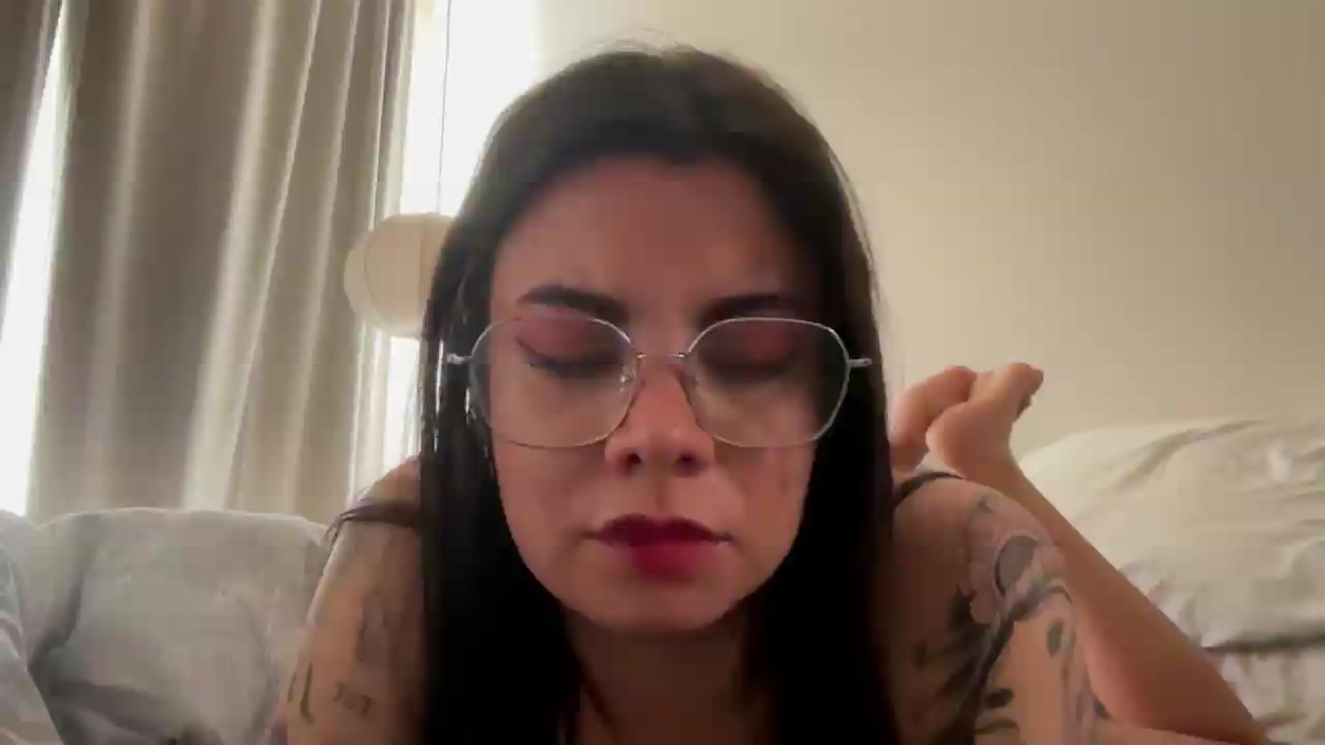 Gallery image thumbnail from Sasha_Noir's myfreecams stream on, 08/23/2026, 22:54 image 2 of 20