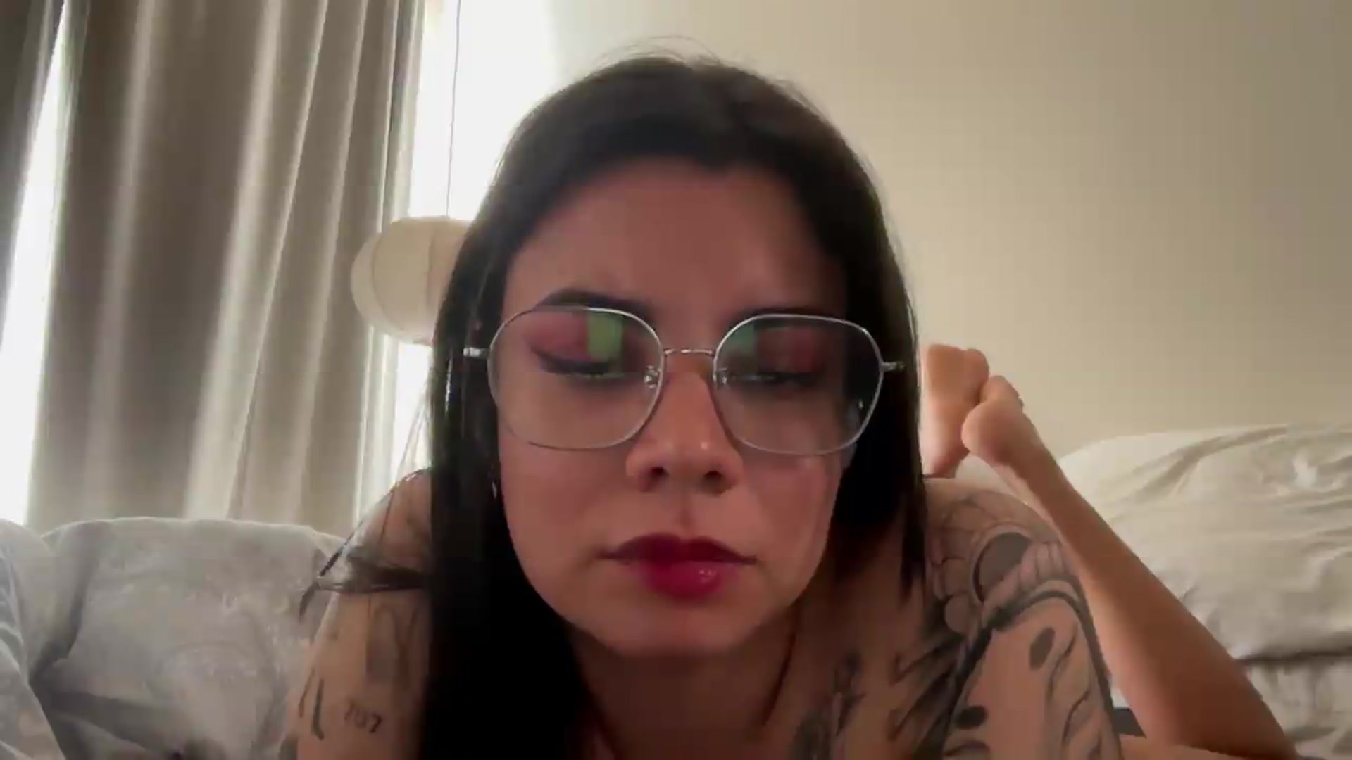 Gallery image thumbnail from Sasha_Noir's myfreecams stream on, 08/23/2026, 22:54 image 6 of 20
