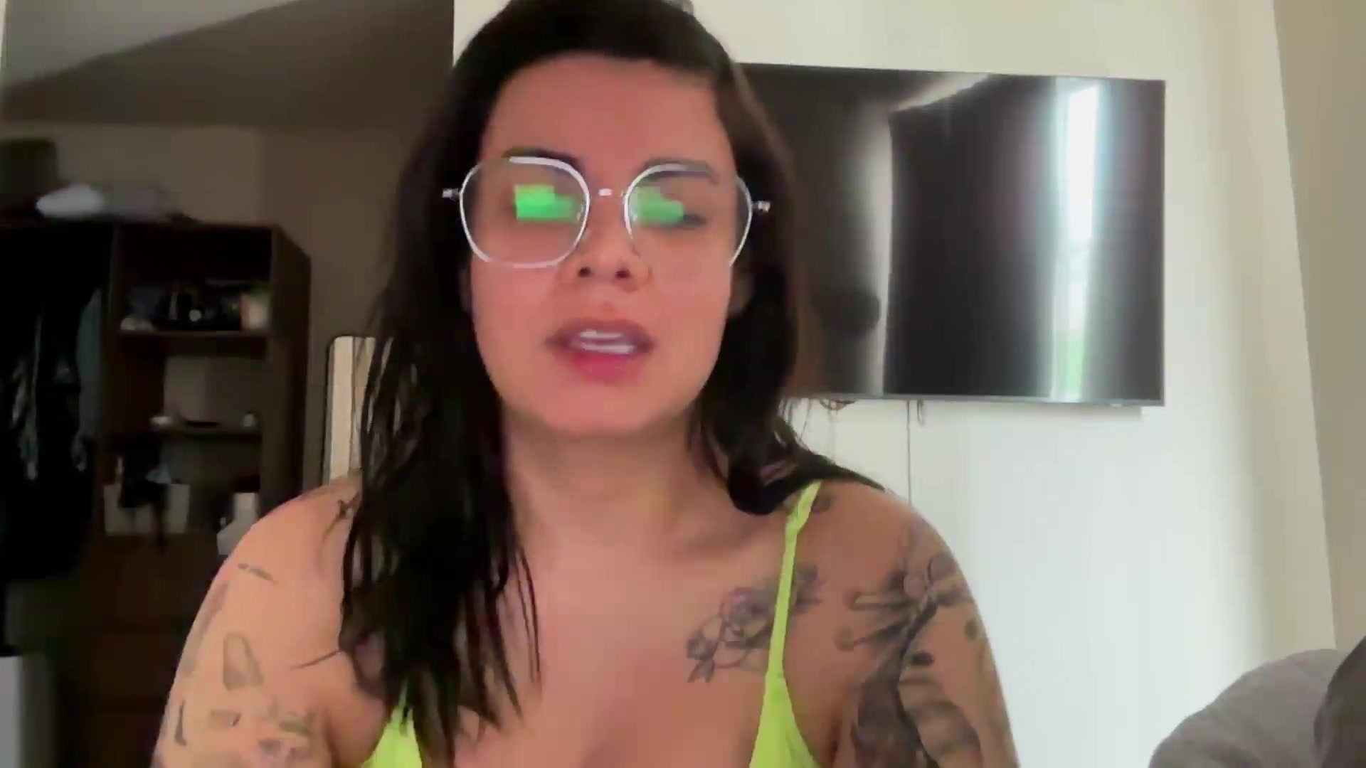 Gallery image thumbnail from Sasha_Noir's myfreecams stream on, 08/30/2026, 23:35 image 5 of 20