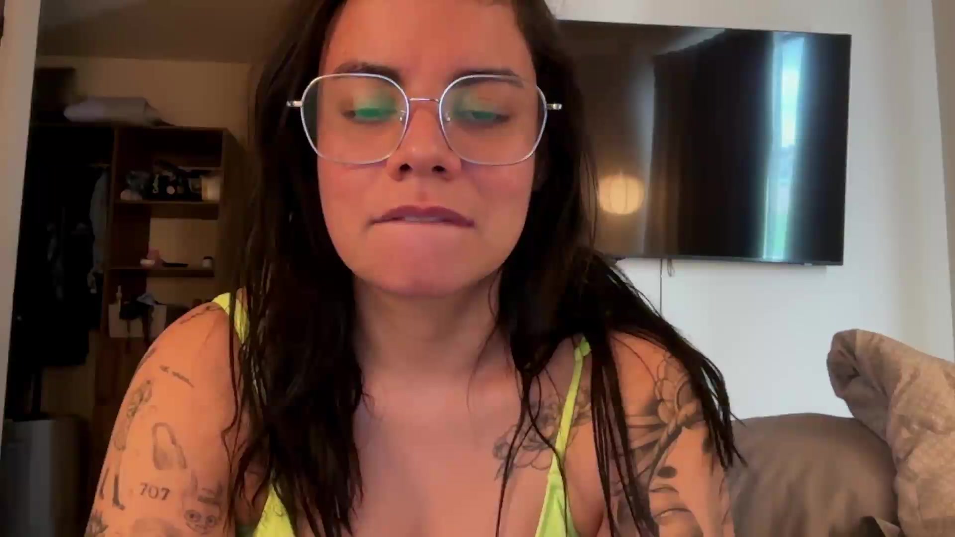 Gallery image thumbnail from Sasha_Noir's myfreecams stream on, 08/30/2026, 23:35 image 11 of 20