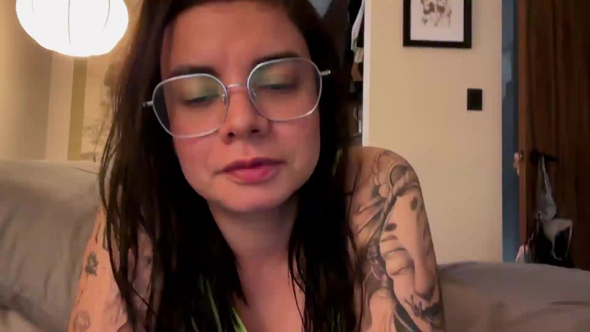 Gallery image thumbnail from Sasha_Noir's myfreecams stream on, 08/30/2026, 23:35 image 20 of 20