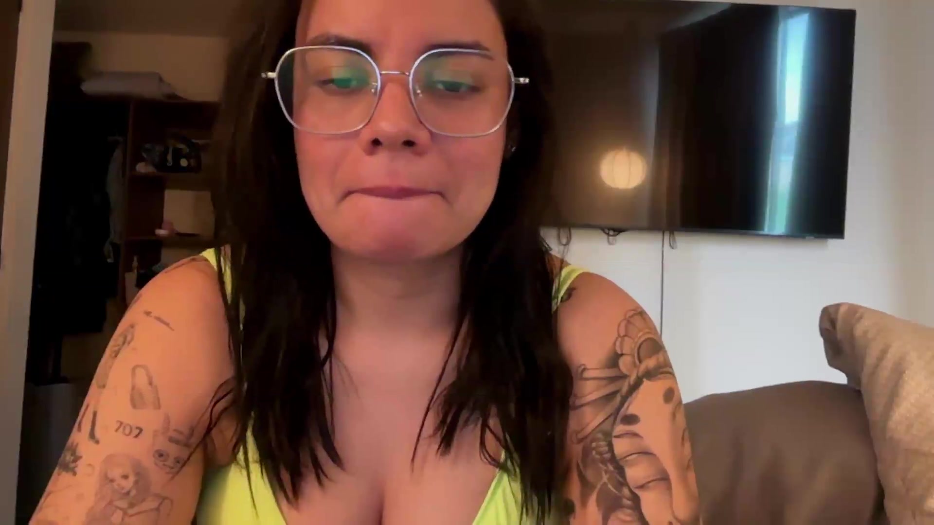 Gallery image thumbnail from Sasha_Noir's myfreecams stream on, 08/30/2026, 23:35 image 14 of 20