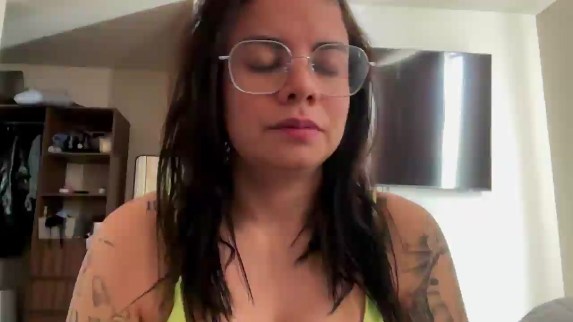 Gallery image thumbnail from Sasha_Noir's myfreecams stream on, 08/30/2026, 23:35 image 1 of 20