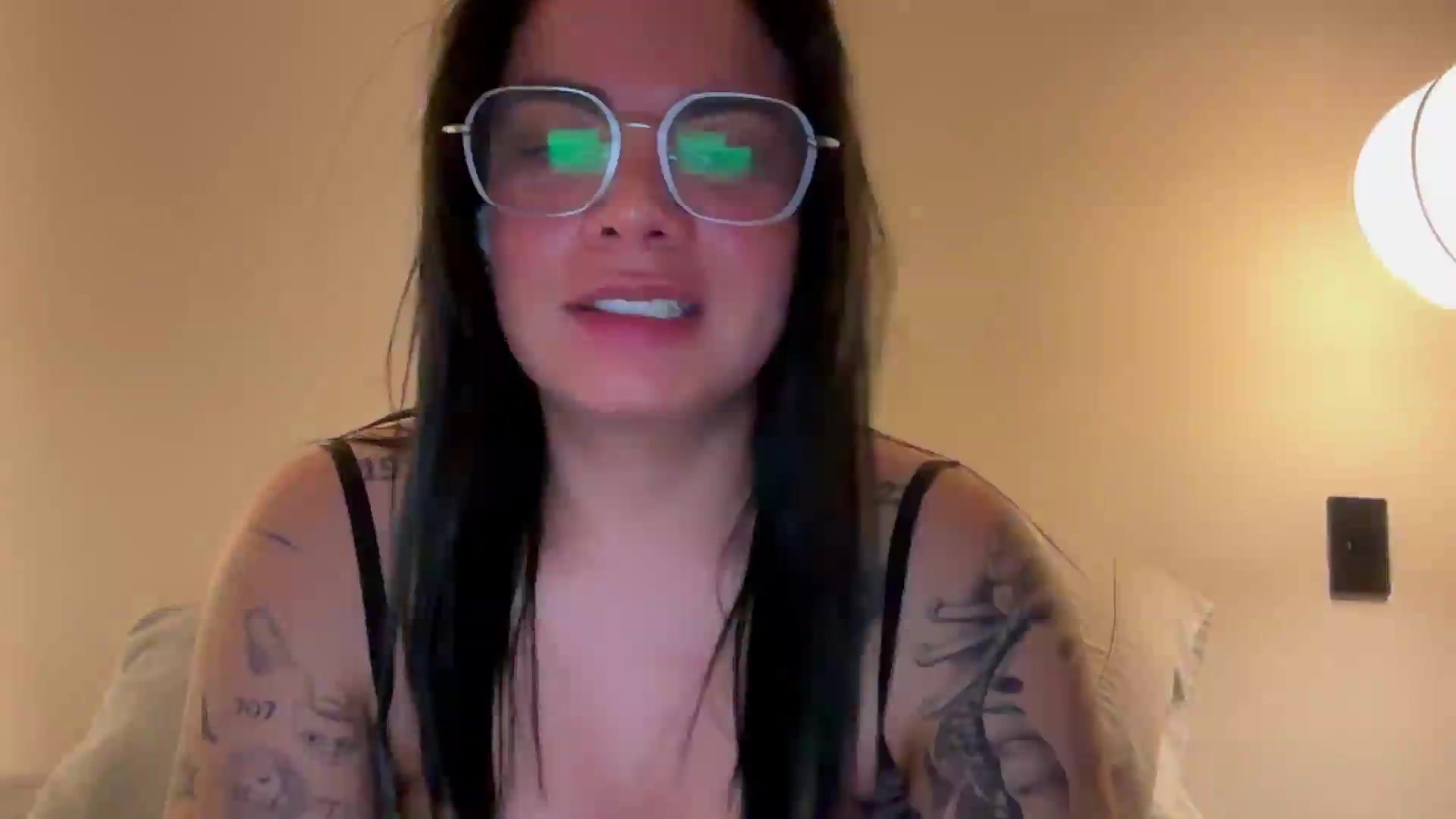 Gallery image thumbnail from Sasha_Noir's myfreecams stream on, 09/03/2026, 24:00 image 14 of 20