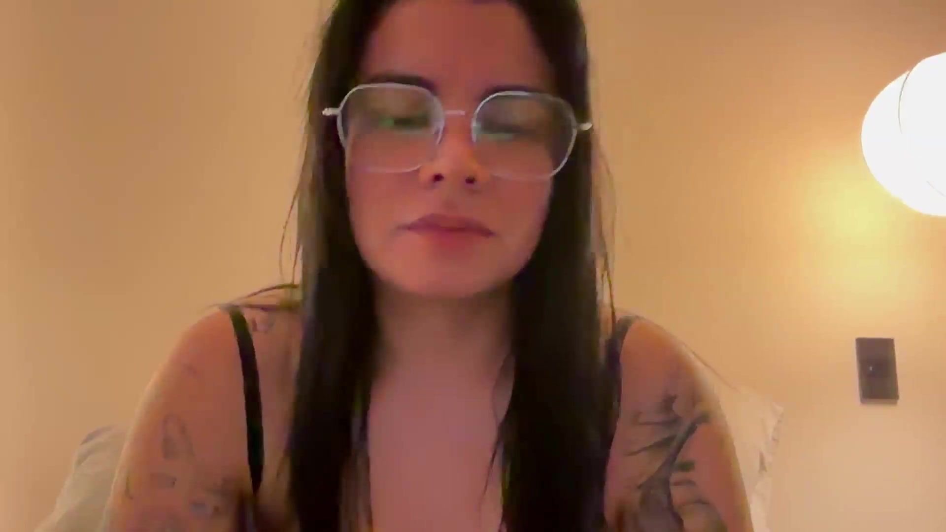 Gallery image thumbnail from Sasha_Noir's myfreecams stream on, 09/03/2026, 24:00 image 13 of 20