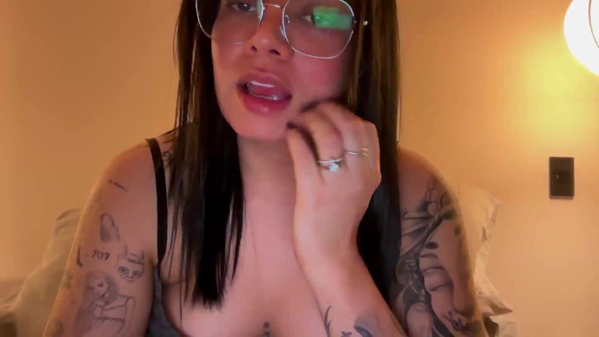Gallery image thumbnail from Sasha_Noir's myfreecams stream on, 09/03/2026, 24:46 image 11 of 20