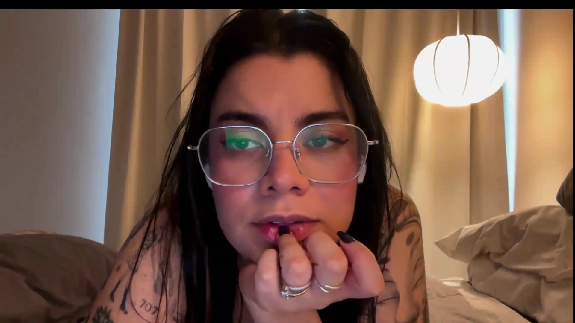 Gallery image thumbnail from Sasha_Noir's myfreecams stream on, 09/09/2026, 23:54 image 15 of 20