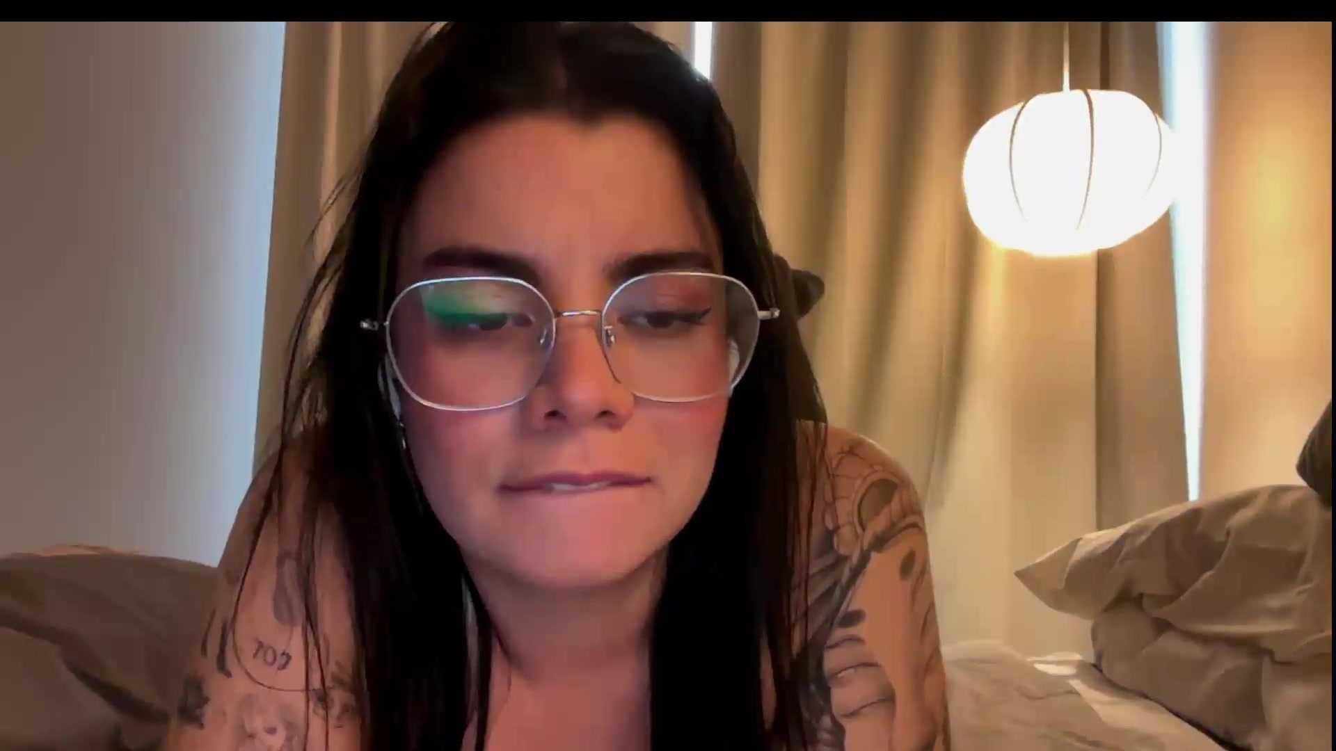 Gallery image thumbnail from Sasha_Noir's myfreecams stream on, 09/09/2026, 23:54 image 13 of 20