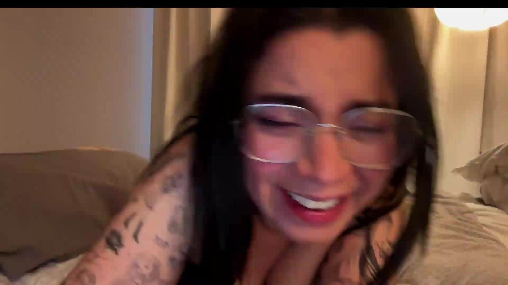 Gallery image thumbnail from Sasha_Noir's myfreecams stream on, 09/10/2026, 24:31 image 5 of 20