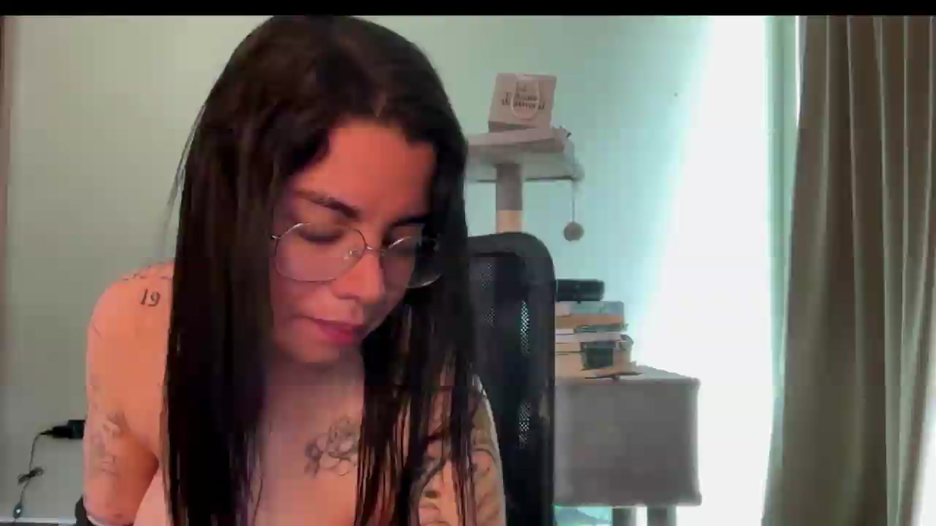 Gallery image thumbnail from Sasha_Noir's myfreecams stream on, 09/10/2026, 20:27 image 4 of 20