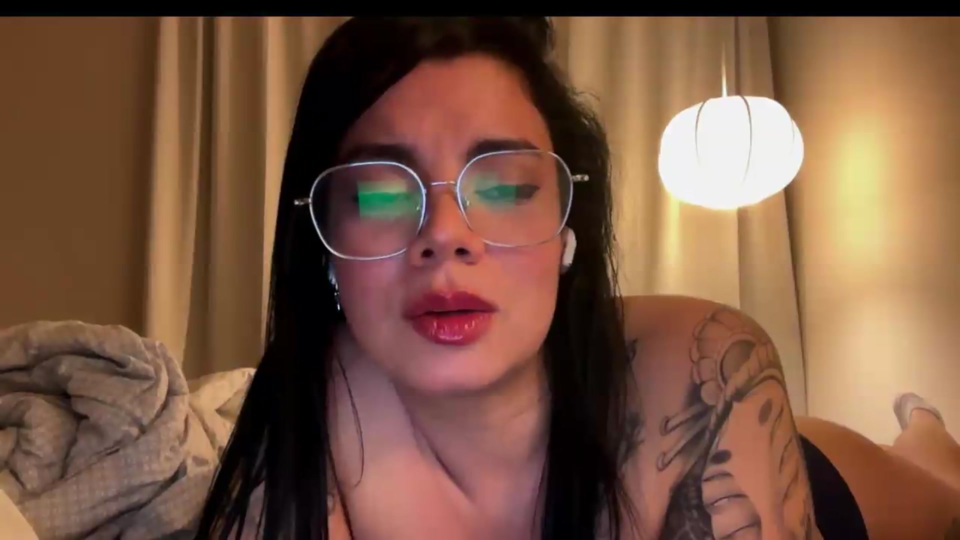 Gallery image thumbnail from Sasha_Noir's myfreecams stream on, 09/11/2026, 02:28 image 9 of 20