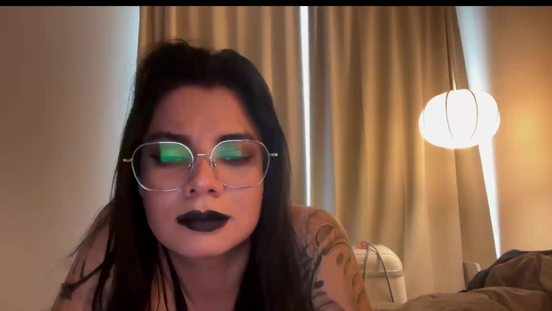 Gallery image thumbnail from Sasha_Noir's myfreecams stream on, 09/15/2026, 23:28 image 9 of 20