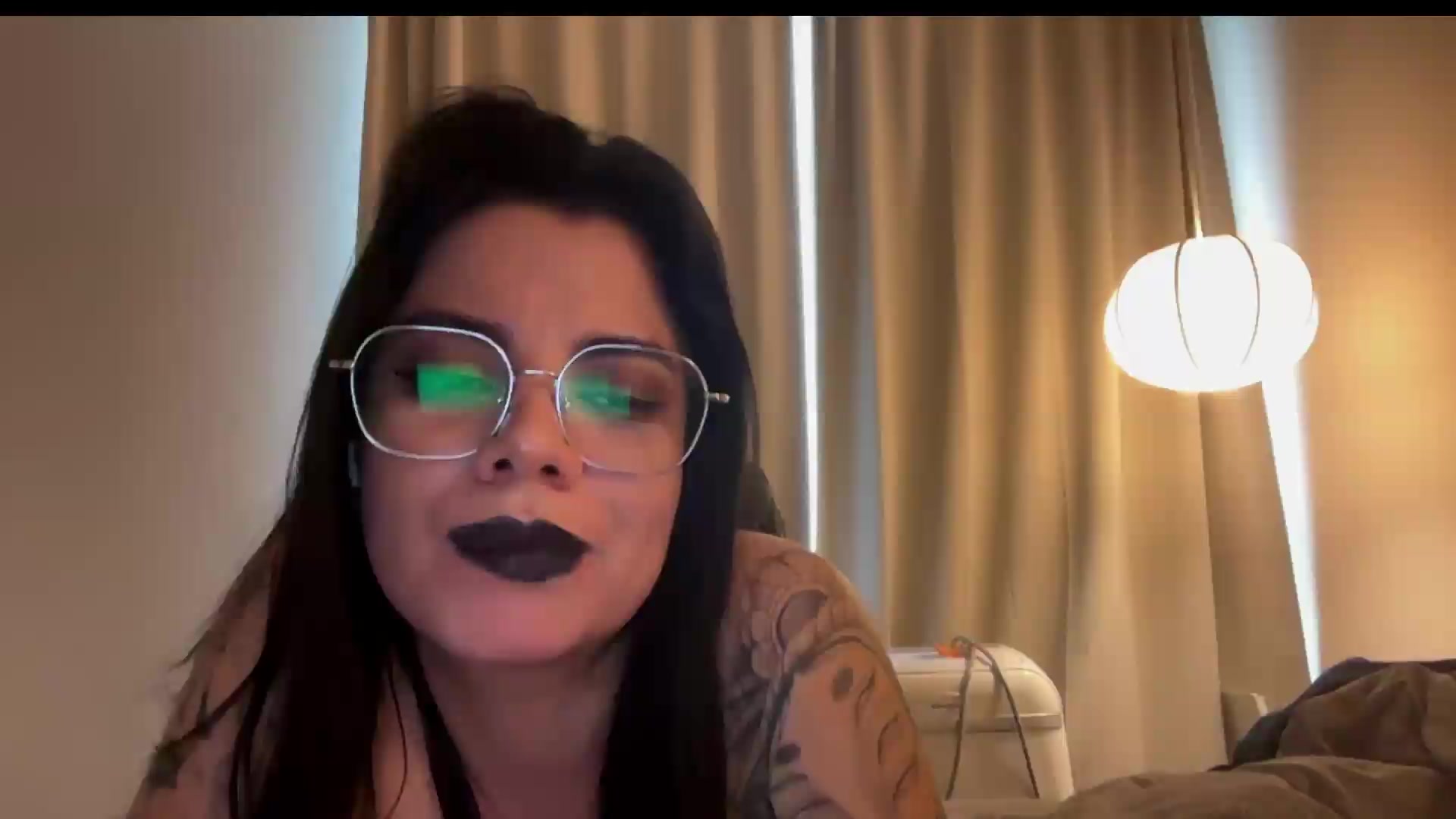 Gallery image thumbnail from Sasha_Noir's myfreecams stream on, 09/15/2026, 23:28 image 7 of 20