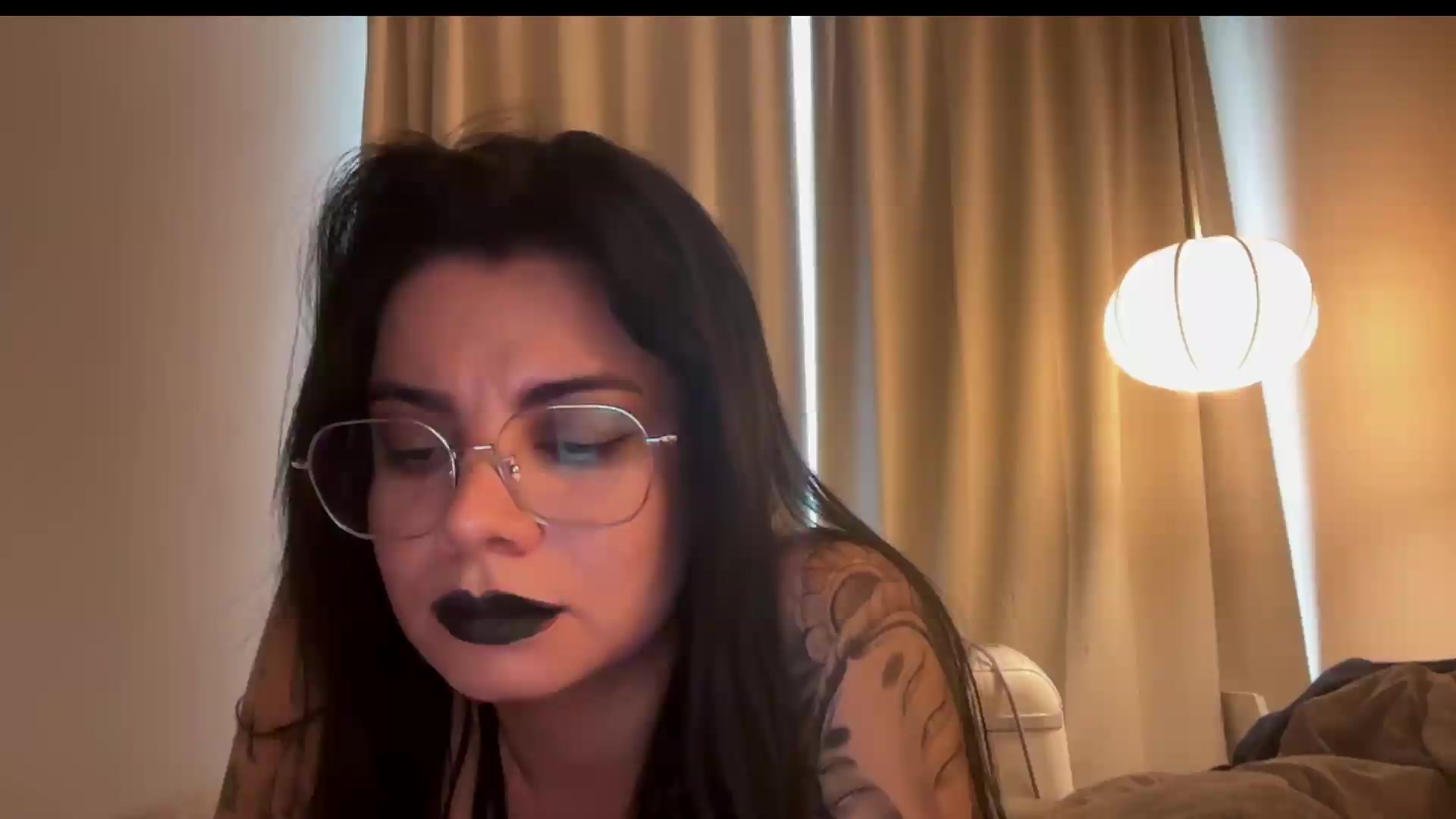Gallery image thumbnail from Sasha_Noir's myfreecams stream on, 09/15/2026, 23:28 image 16 of 20