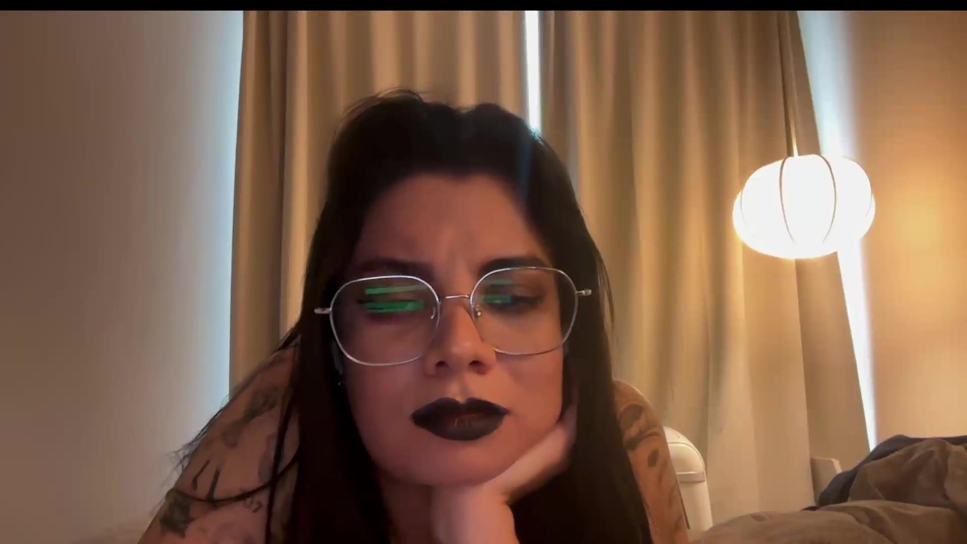 Gallery image thumbnail from Sasha_Noir's myfreecams stream on, 09/15/2026, 23:28 image 8 of 20