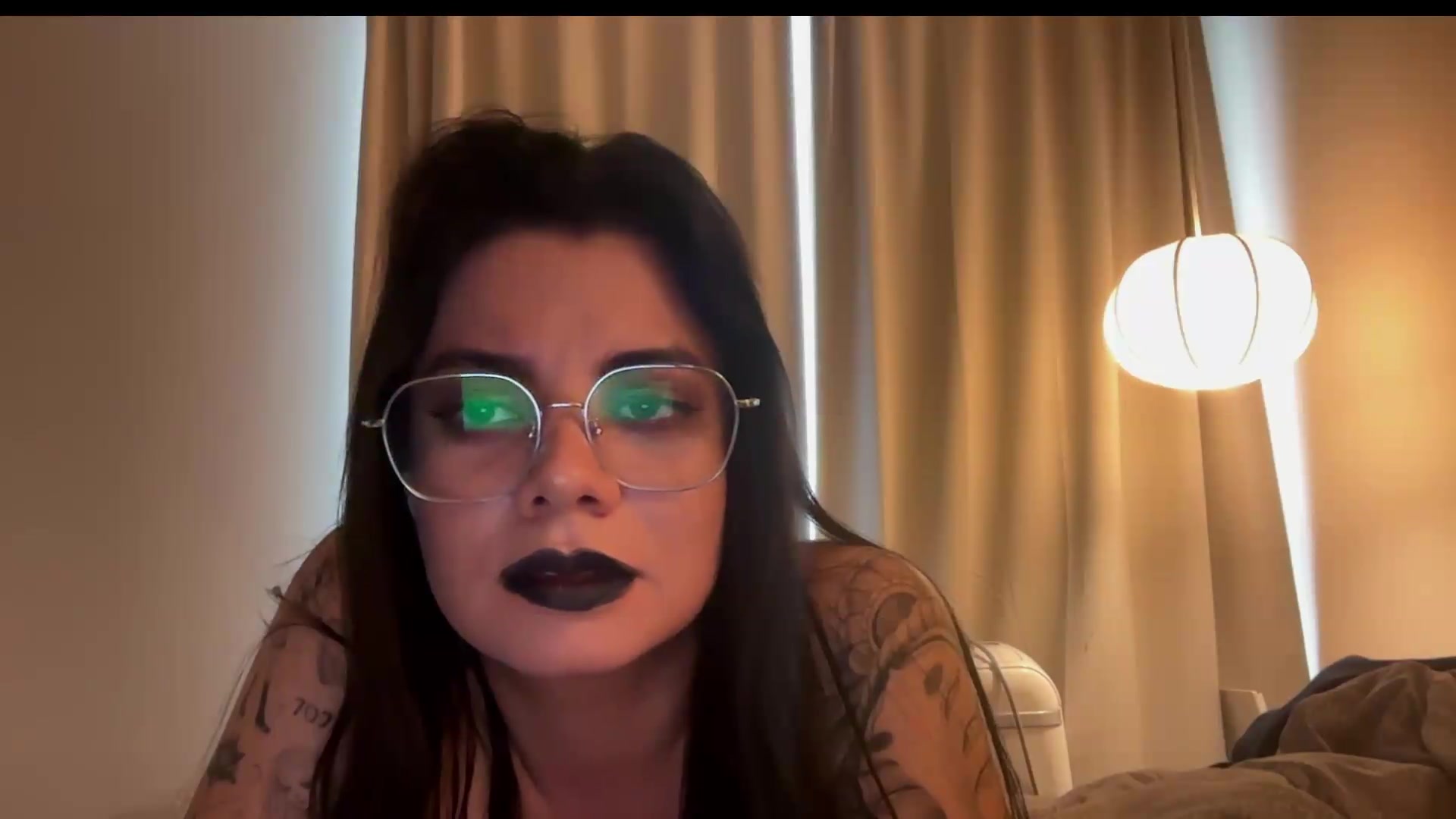 Gallery image thumbnail from Sasha_Noir's myfreecams stream on, 09/15/2026, 23:28 image 13 of 20
