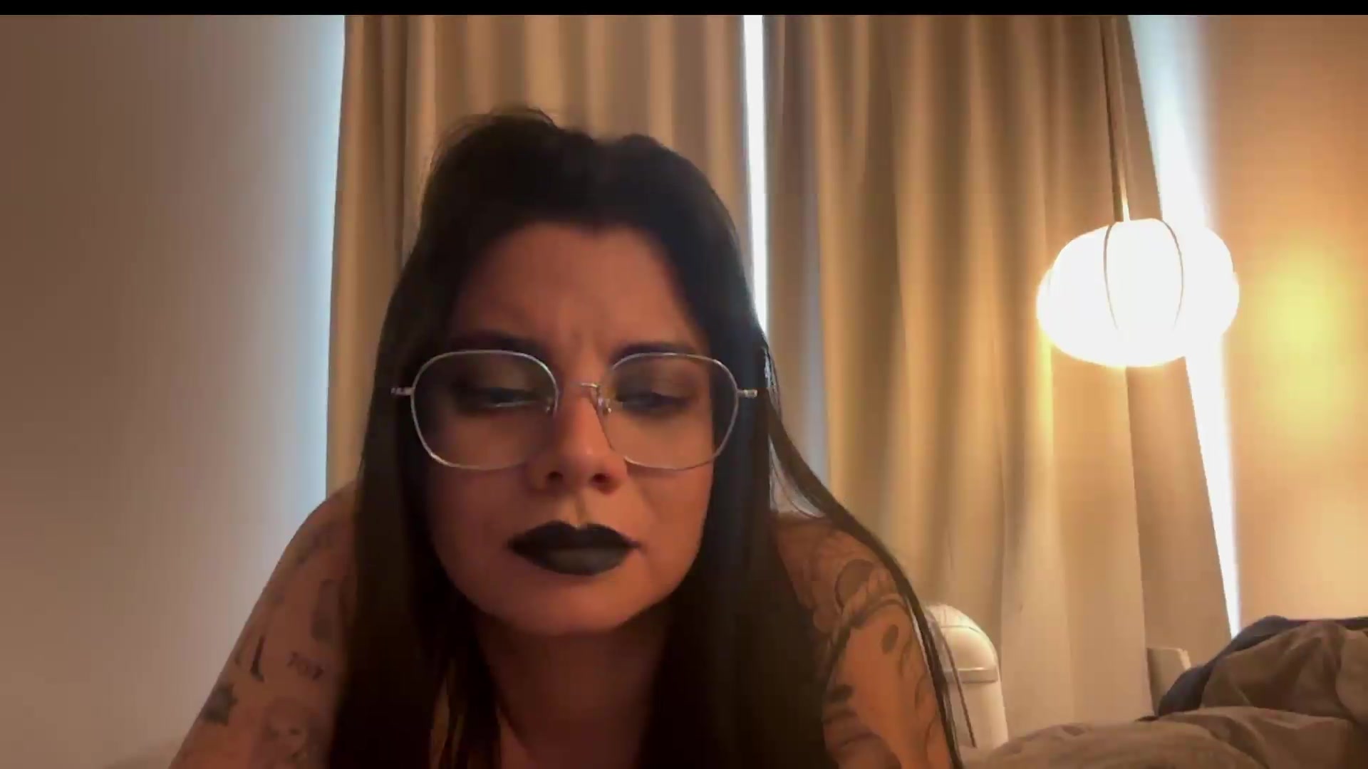 Gallery image thumbnail from Sasha_Noir's myfreecams stream on, 09/15/2026, 23:28 image 18 of 20
