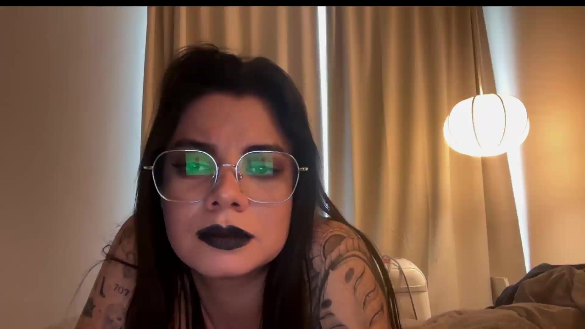 Gallery image thumbnail from Sasha_Noir's myfreecams stream on, 09/15/2026, 23:28 image 14 of 20