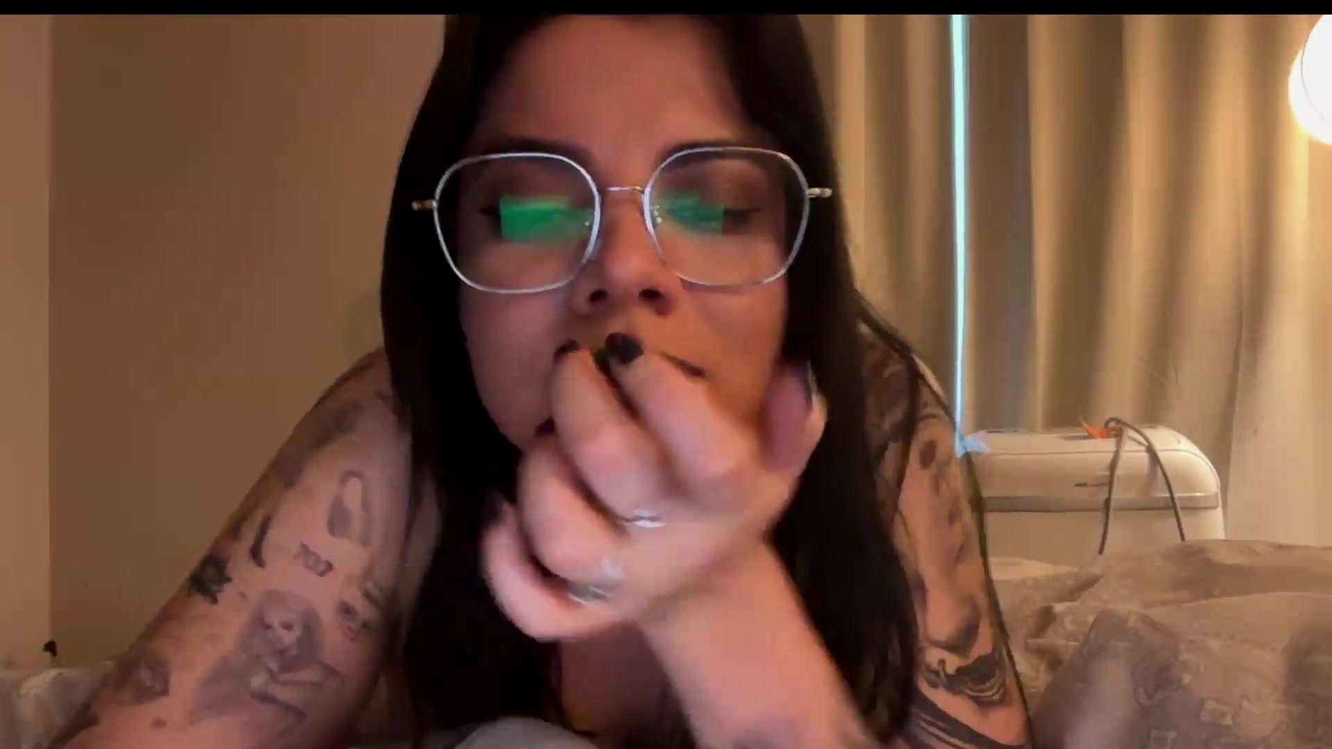 Gallery image thumbnail from Sasha_Noir's myfreecams stream on, 09/16/2026, 24:26 image 20 of 20
