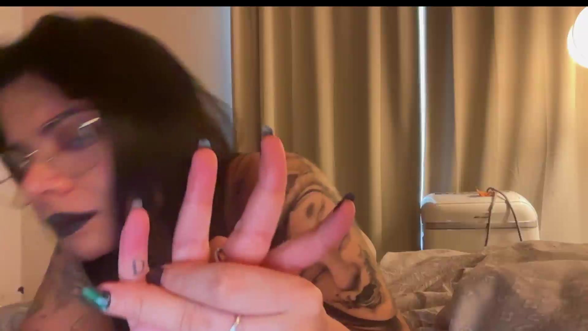 Gallery image thumbnail from Sasha_Noir's myfreecams stream on, 09/16/2026, 24:26 image 13 of 20