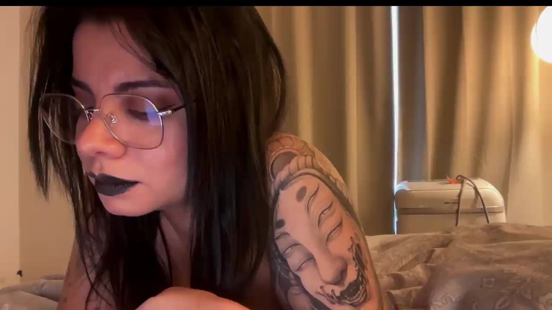 Gallery image thumbnail from Sasha_Noir's myfreecams stream on, 09/16/2026, 24:26 image 5 of 20