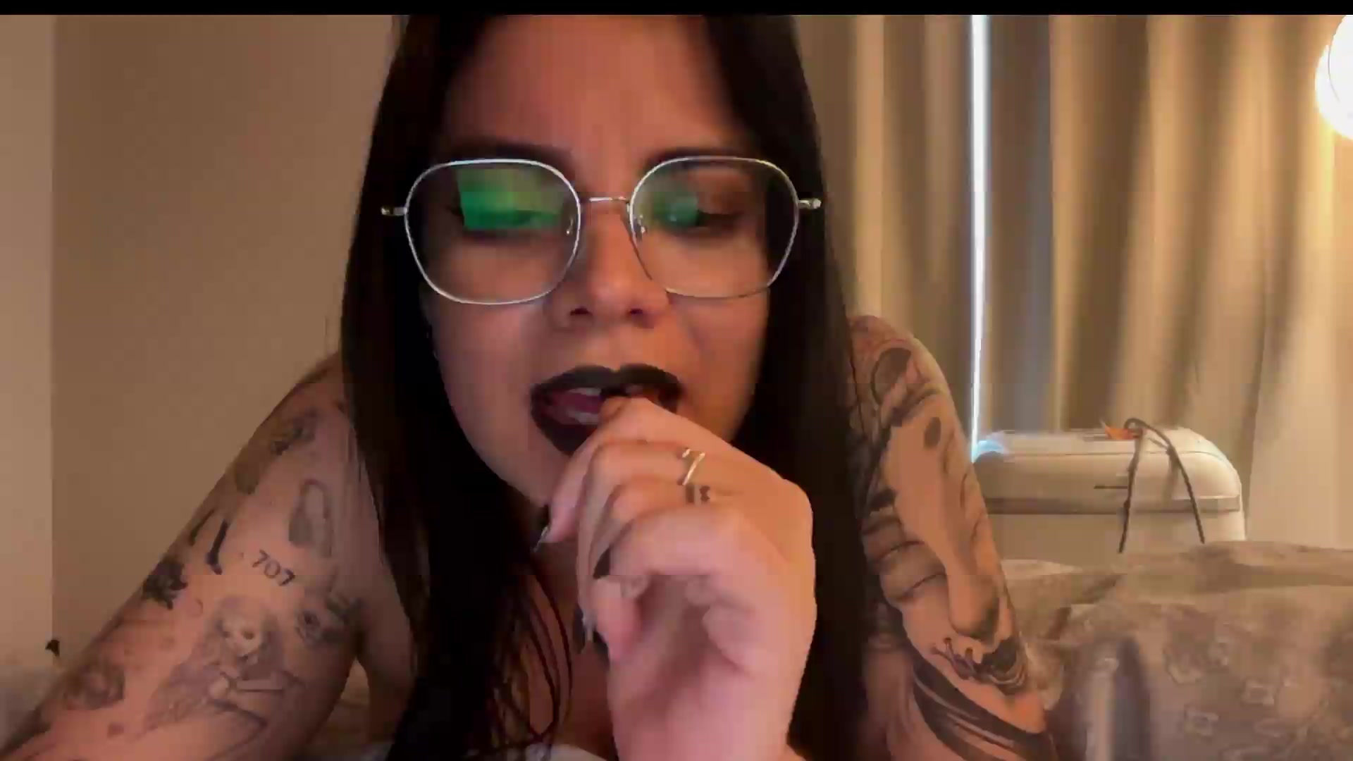Gallery image thumbnail from Sasha_Noir's myfreecams stream on, 09/16/2026, 24:26 image 8 of 20