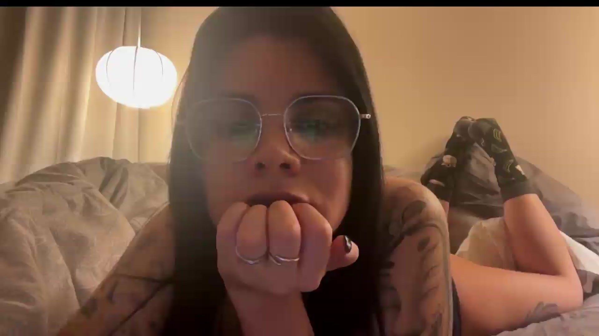 Gallery image thumbnail from Sasha_Noir's myfreecams stream on, 09/16/2026, 02:50 image 1 of 20