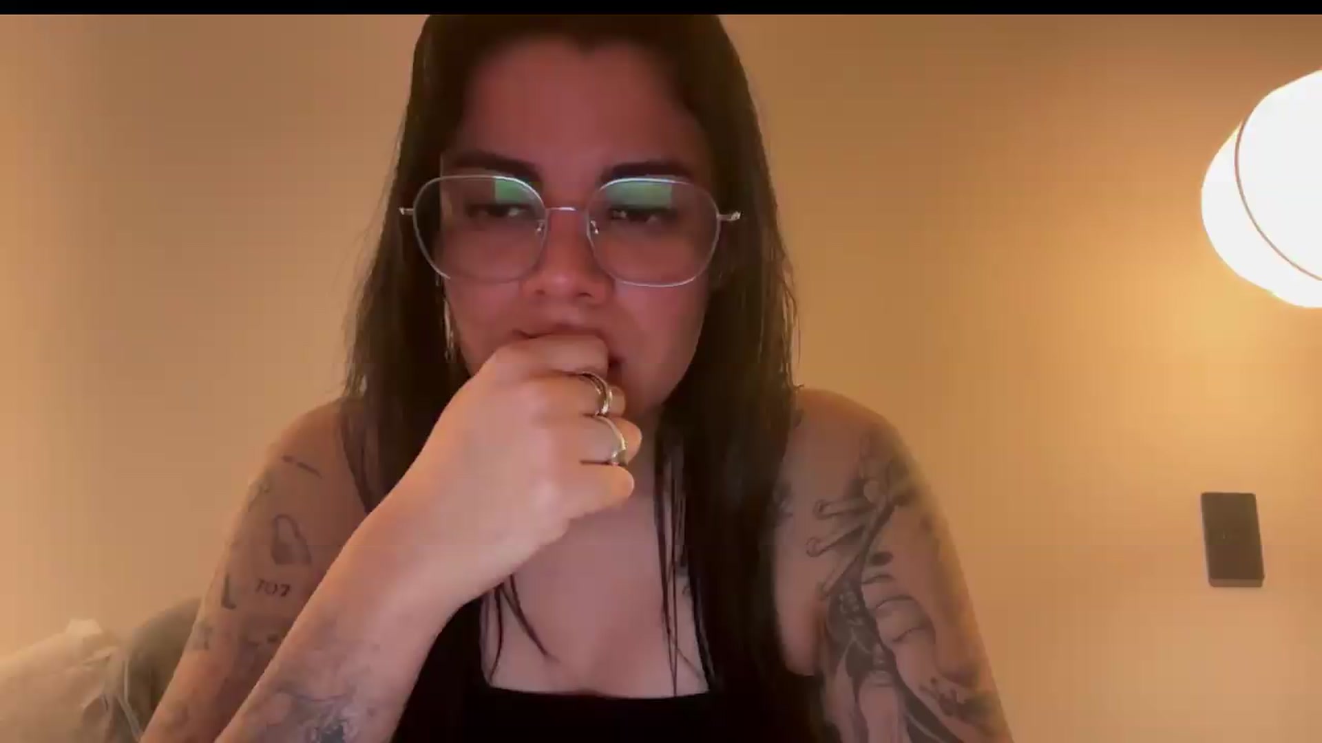 Gallery image thumbnail from Sasha_Noir's myfreecams stream on, 09/17/2026, 24:29 image 11 of 20