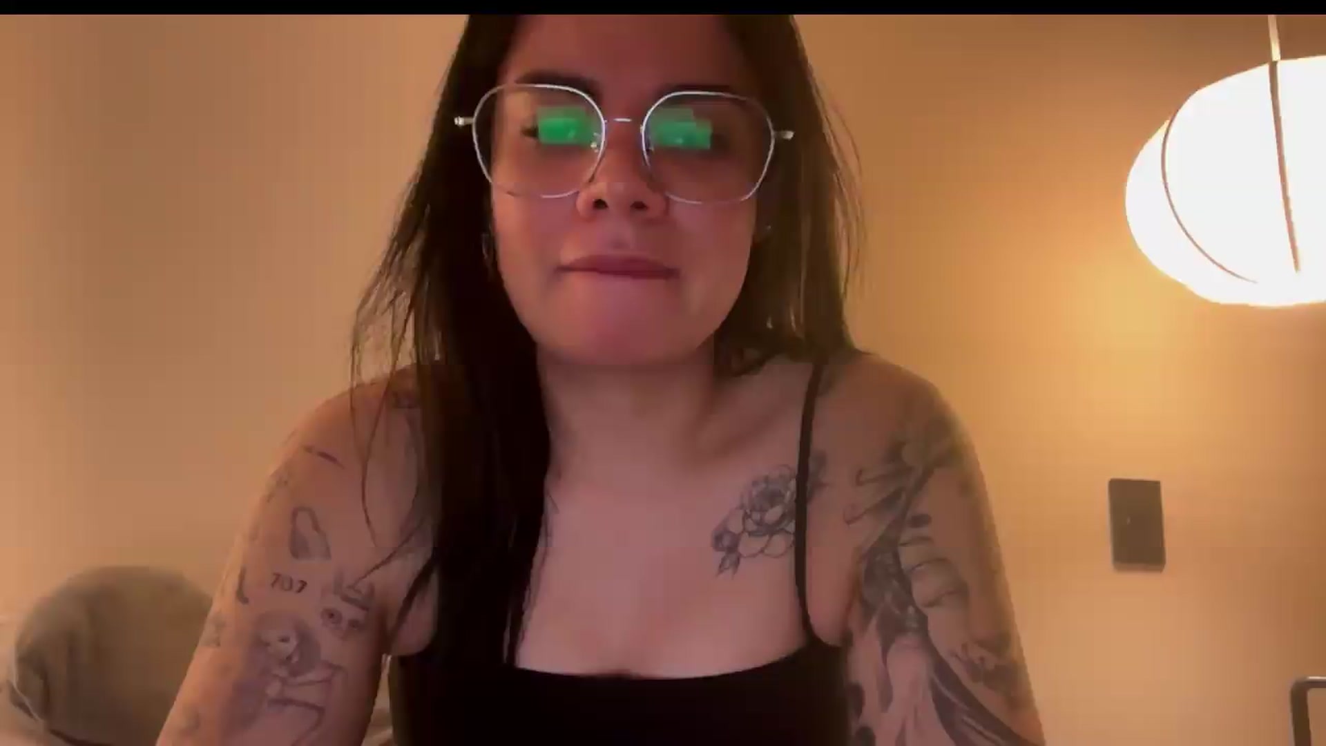Gallery image thumbnail from Sasha_Noir's myfreecams stream on, 09/17/2026, 24:29 image 6 of 20