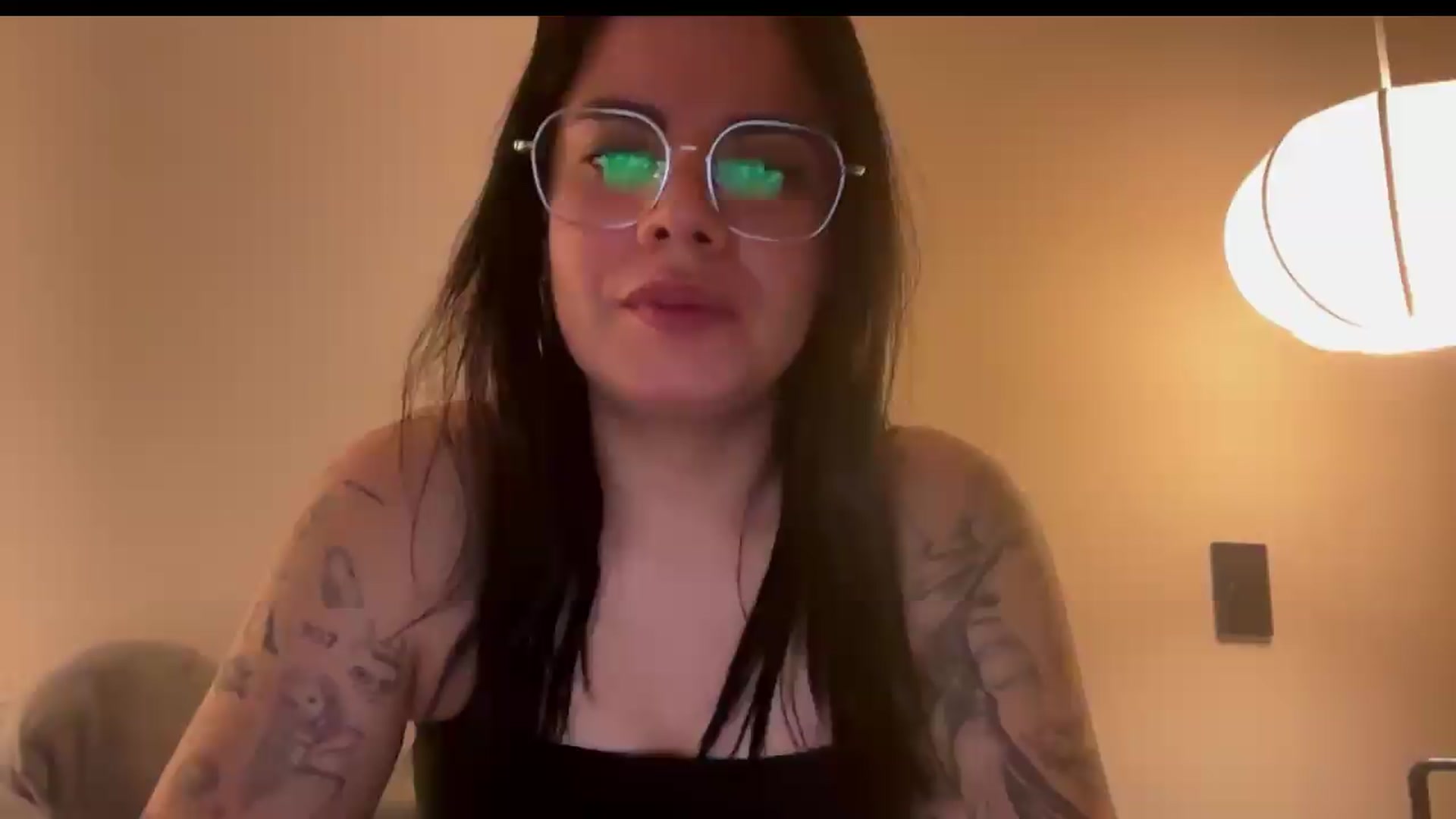 Gallery image thumbnail from Sasha_Noir's myfreecams stream on, 09/17/2026, 24:29 image 7 of 20