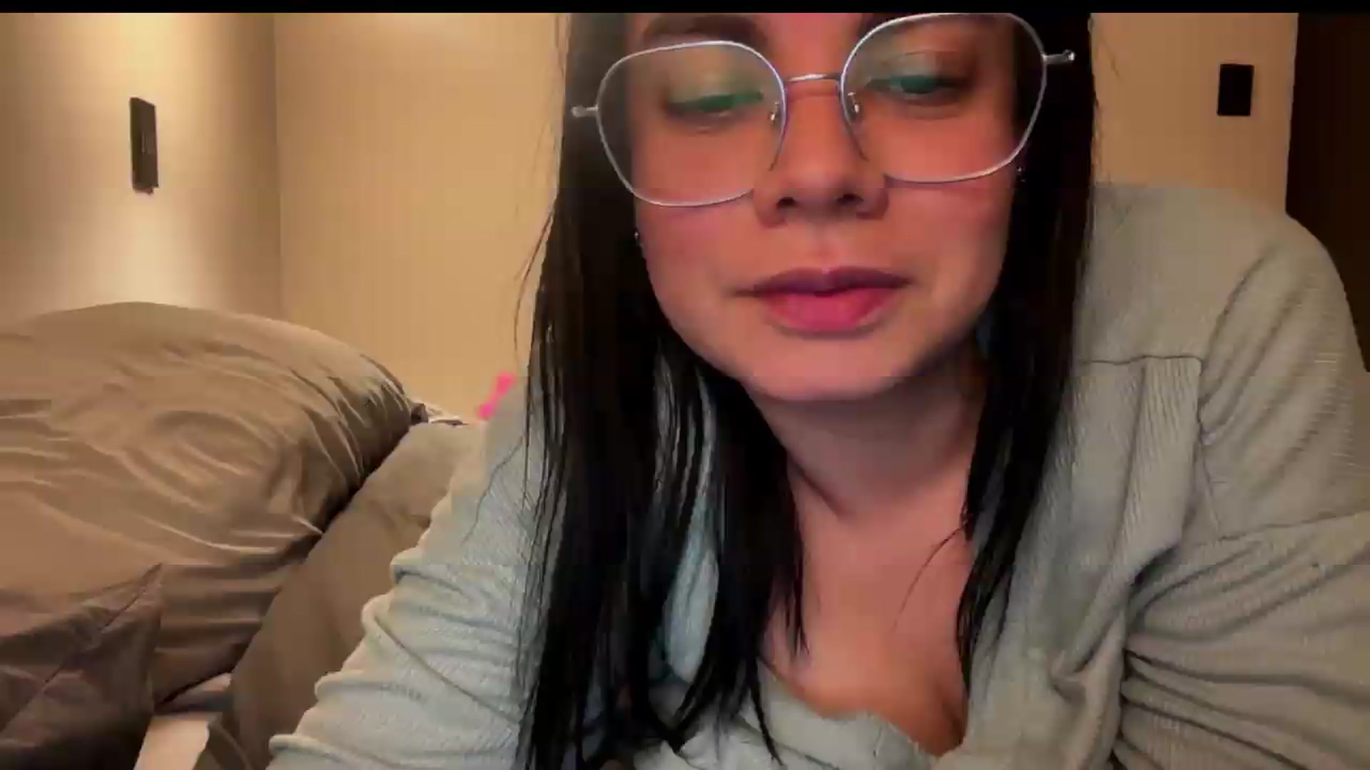 Gallery image thumbnail from Sasha_Noir's myfreecams stream on, 09/22/2026, 02:22 image 11 of 20
