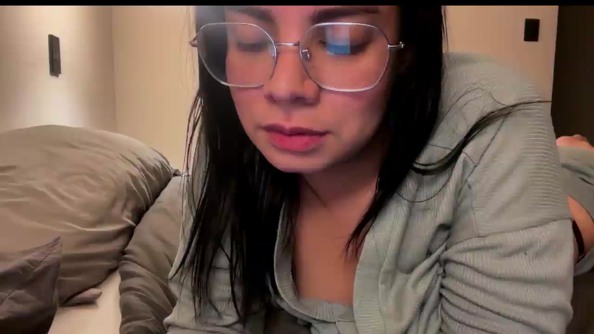 Gallery image thumbnail from Sasha_Noir's myfreecams stream on, 09/22/2026, 02:22 image 7 of 20